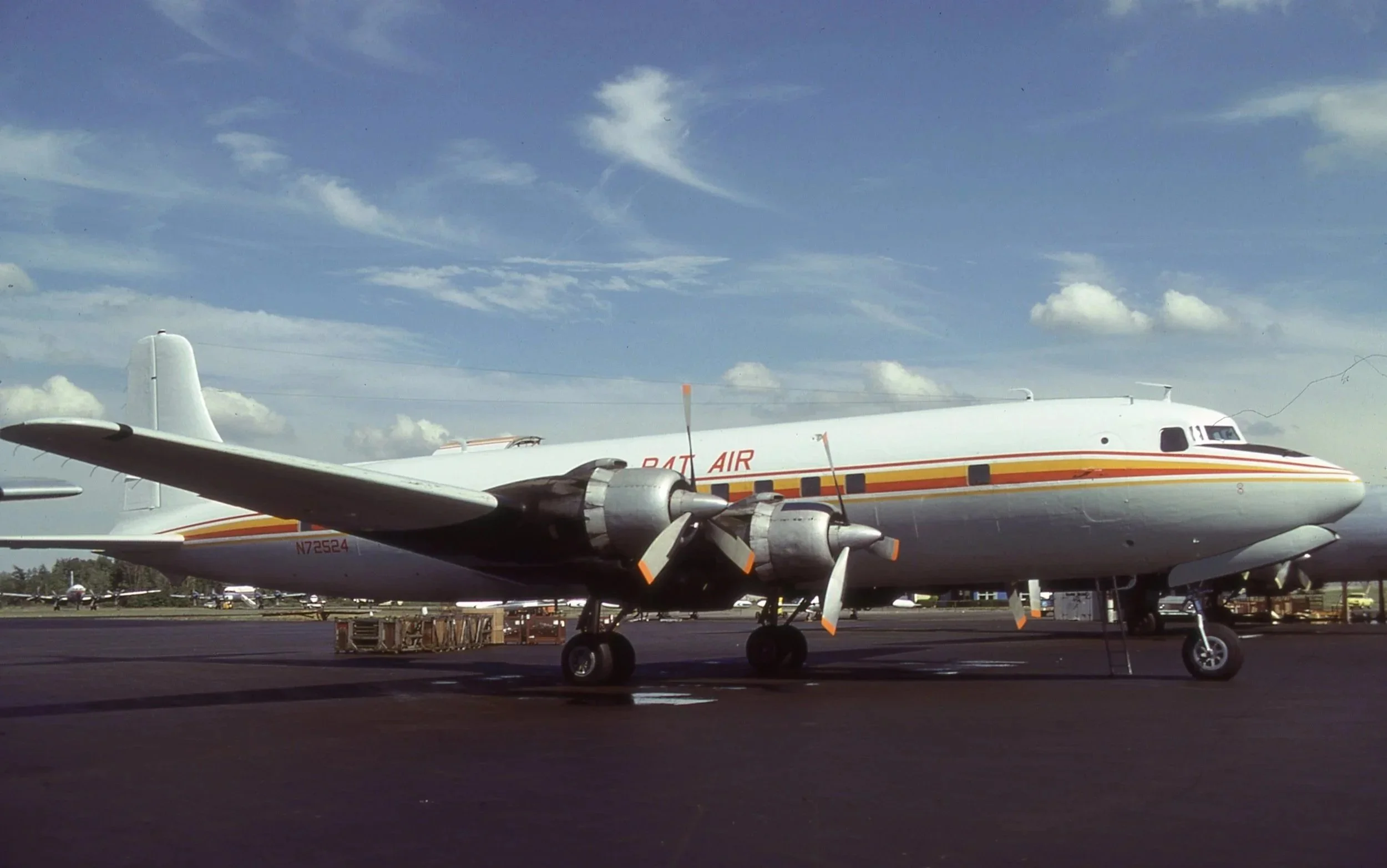N72524 DC-6 PAT AIR ZANTOP RAMP YIP