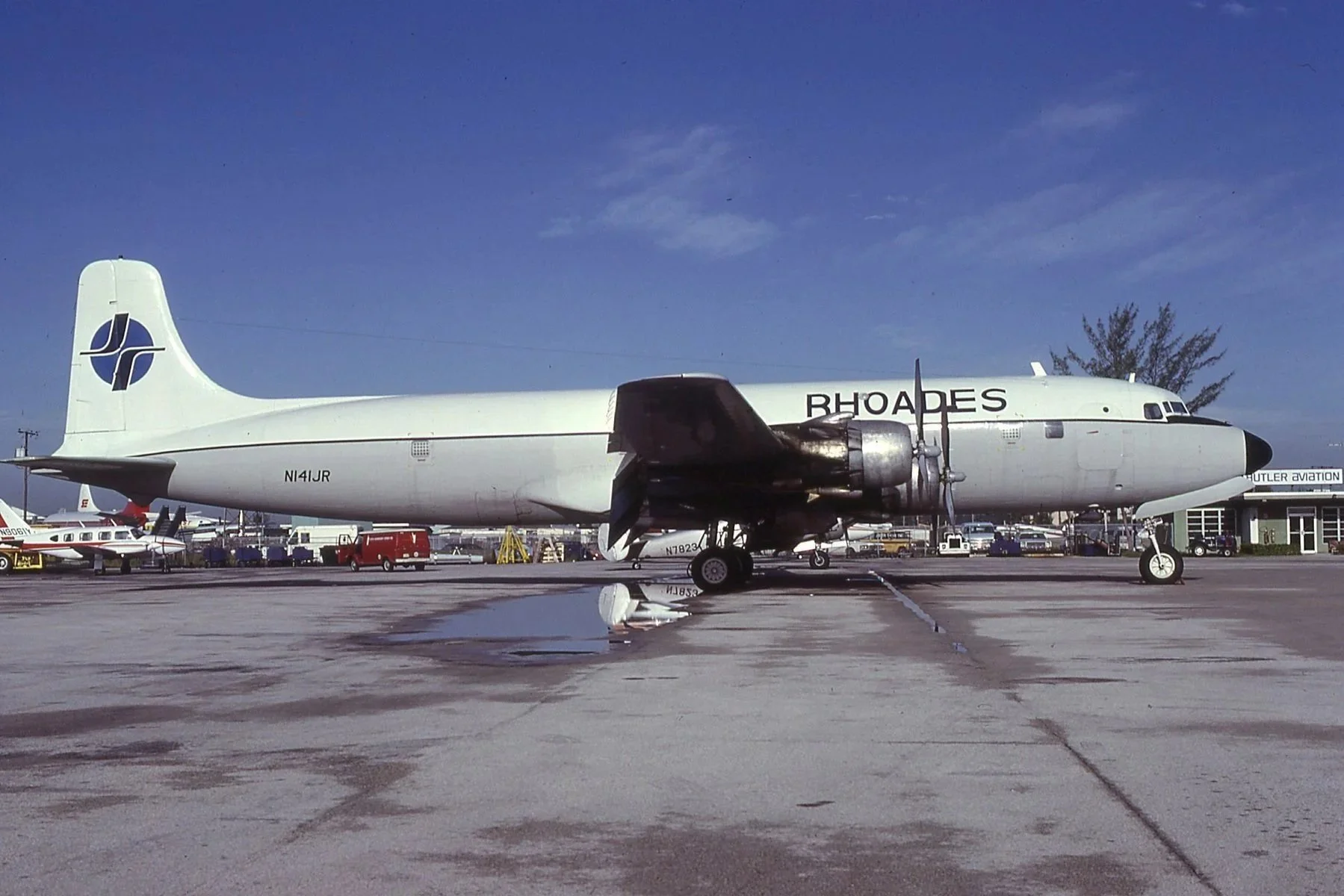 N141JR DC-6 RHODES MIA