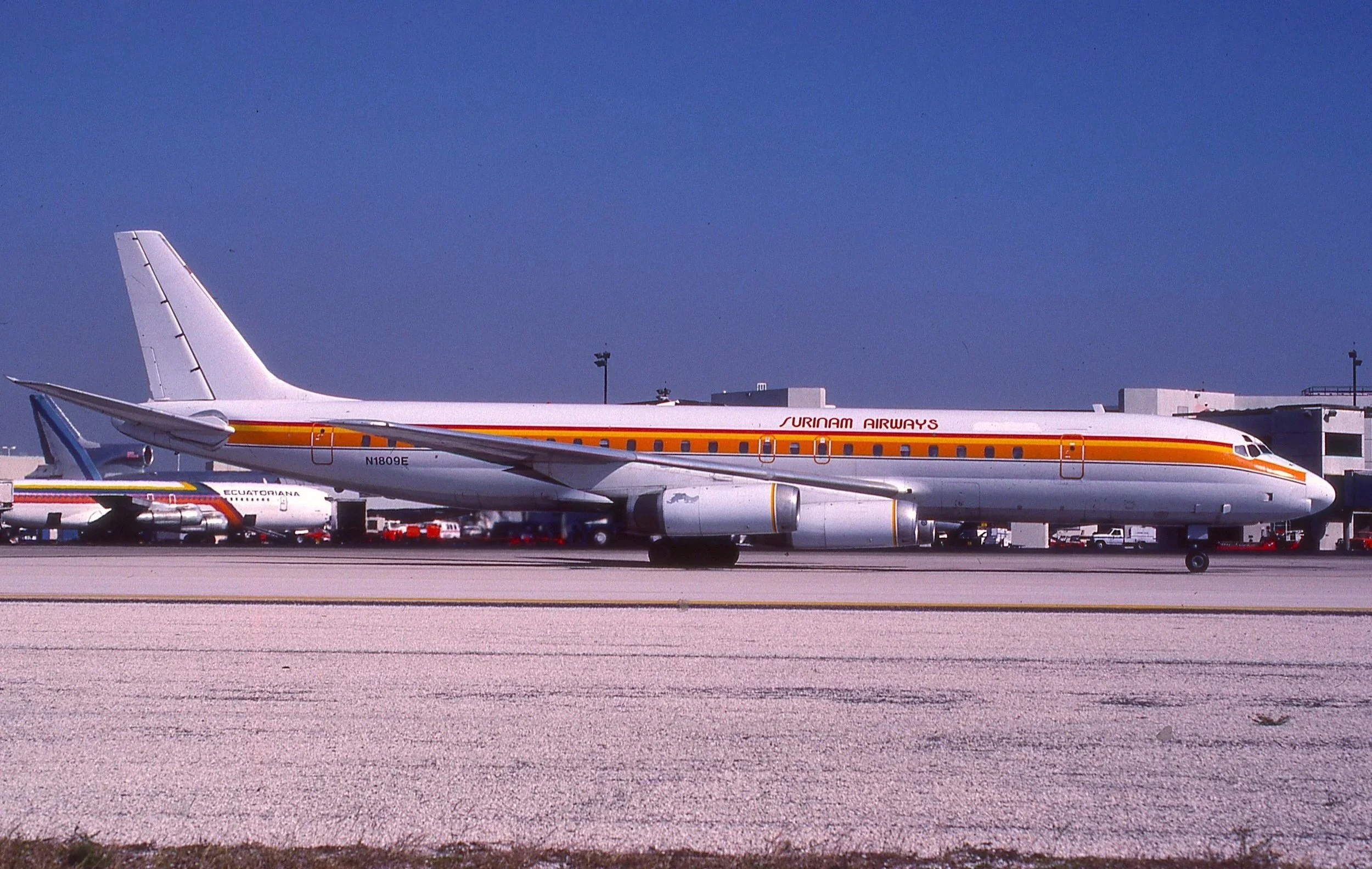 N1809E DC-8-62 SURINAM AIRWAYS MIA