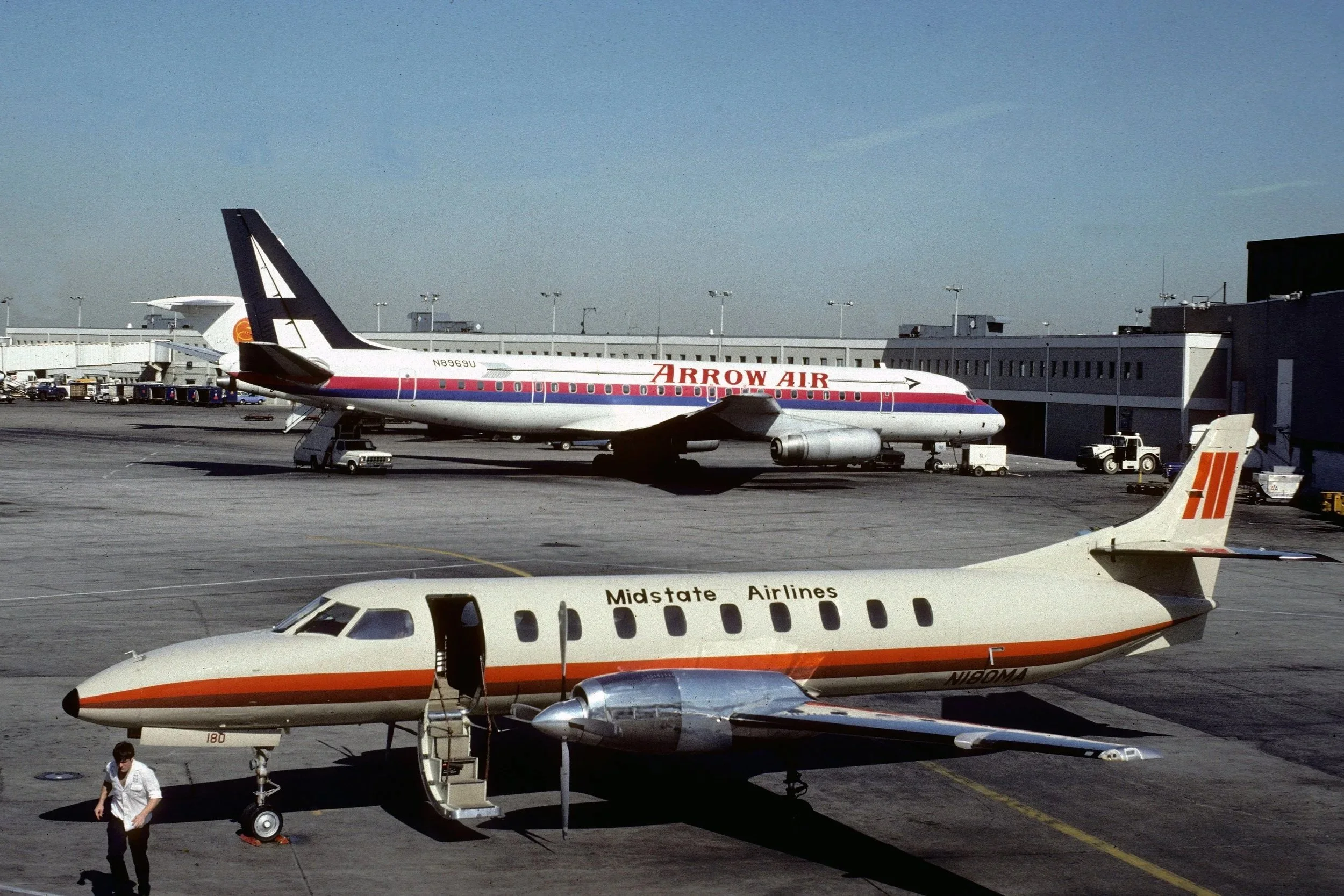 N8969U DC-8-62 ARROW AIR N180MA METRO MIDSTATE ORD