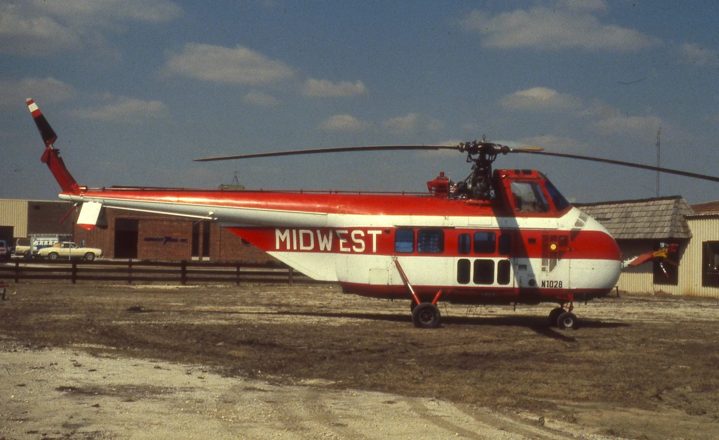 N1028 MIDWEST S-55