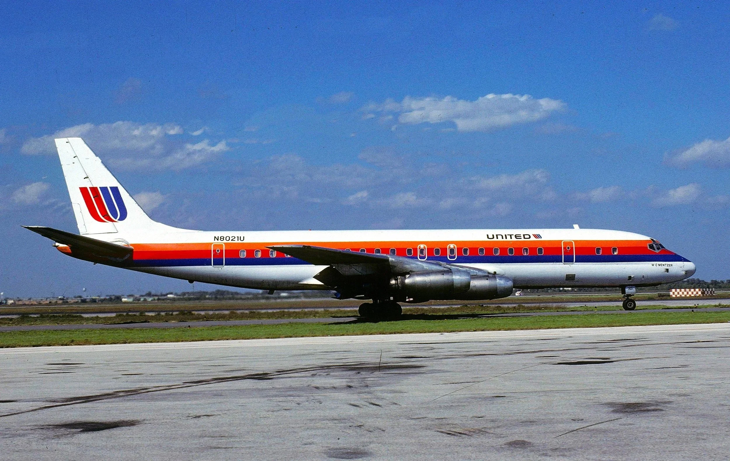 N8021U DC-8-30 UNITED AIRLINES ORD