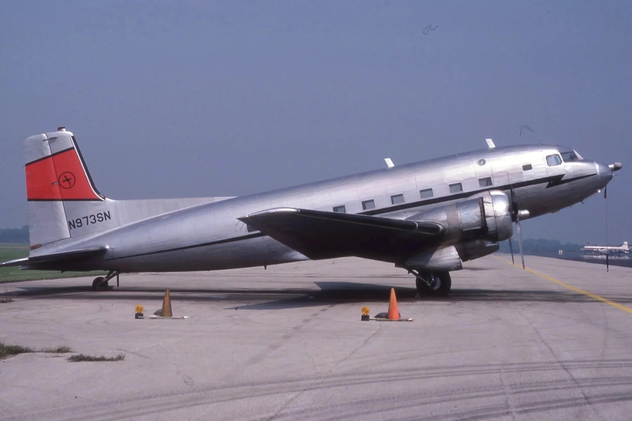 N973SN SUPER DC-3 C-117 INTERCOASTAL AVIATION YIP