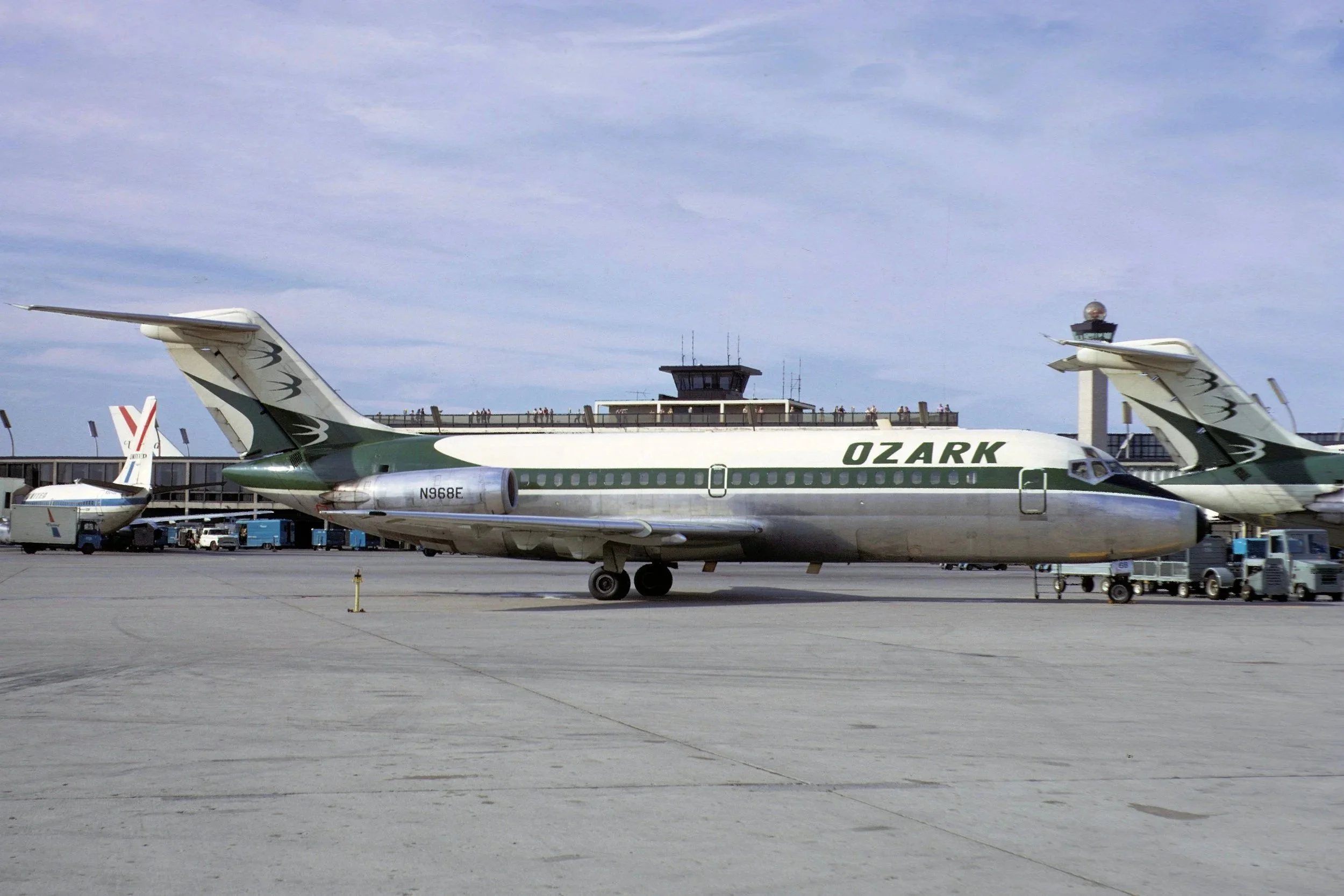 N968E DC-9-30 OZARK AIRLINES AT GATE ORD