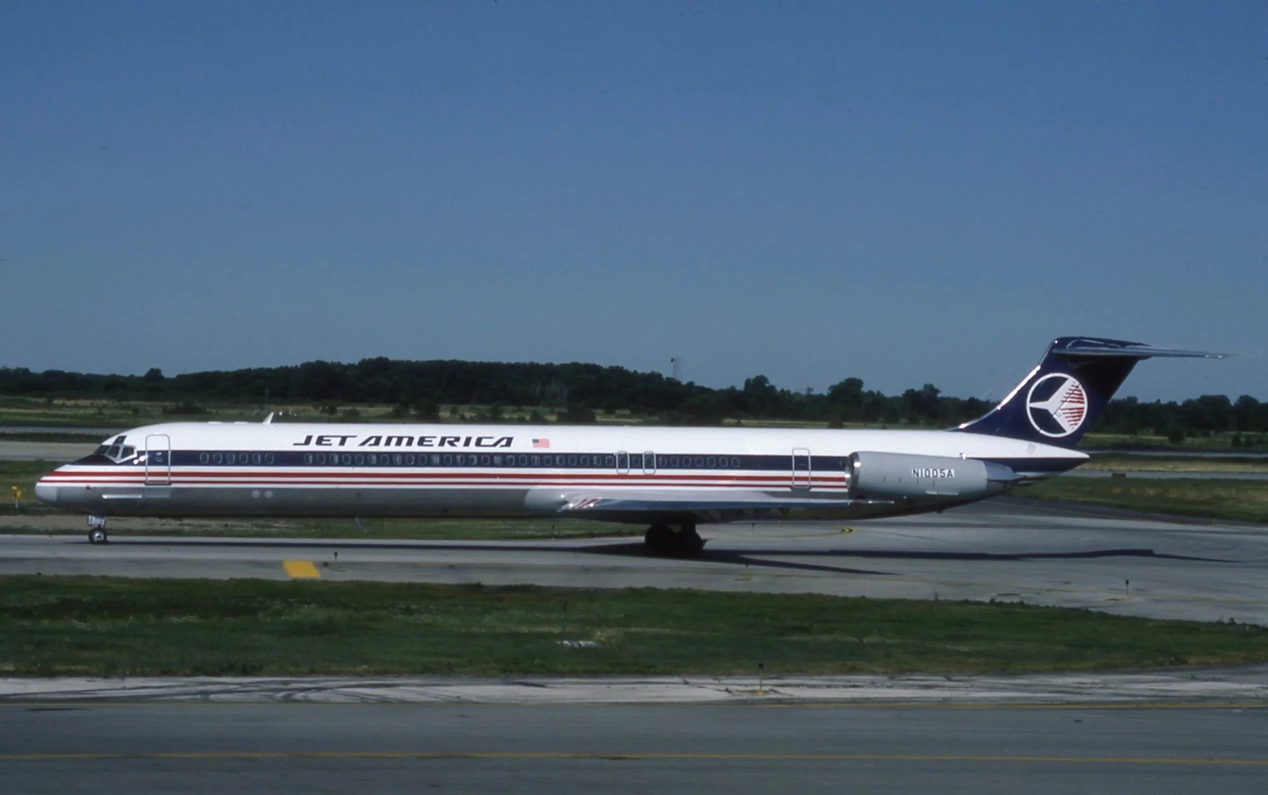 N100SA MD-80 JET AMERICA ORD