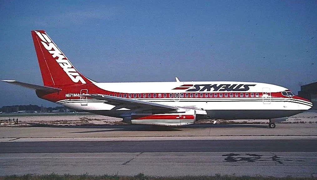 N671MA B737-200 SKYBUS MDW DC