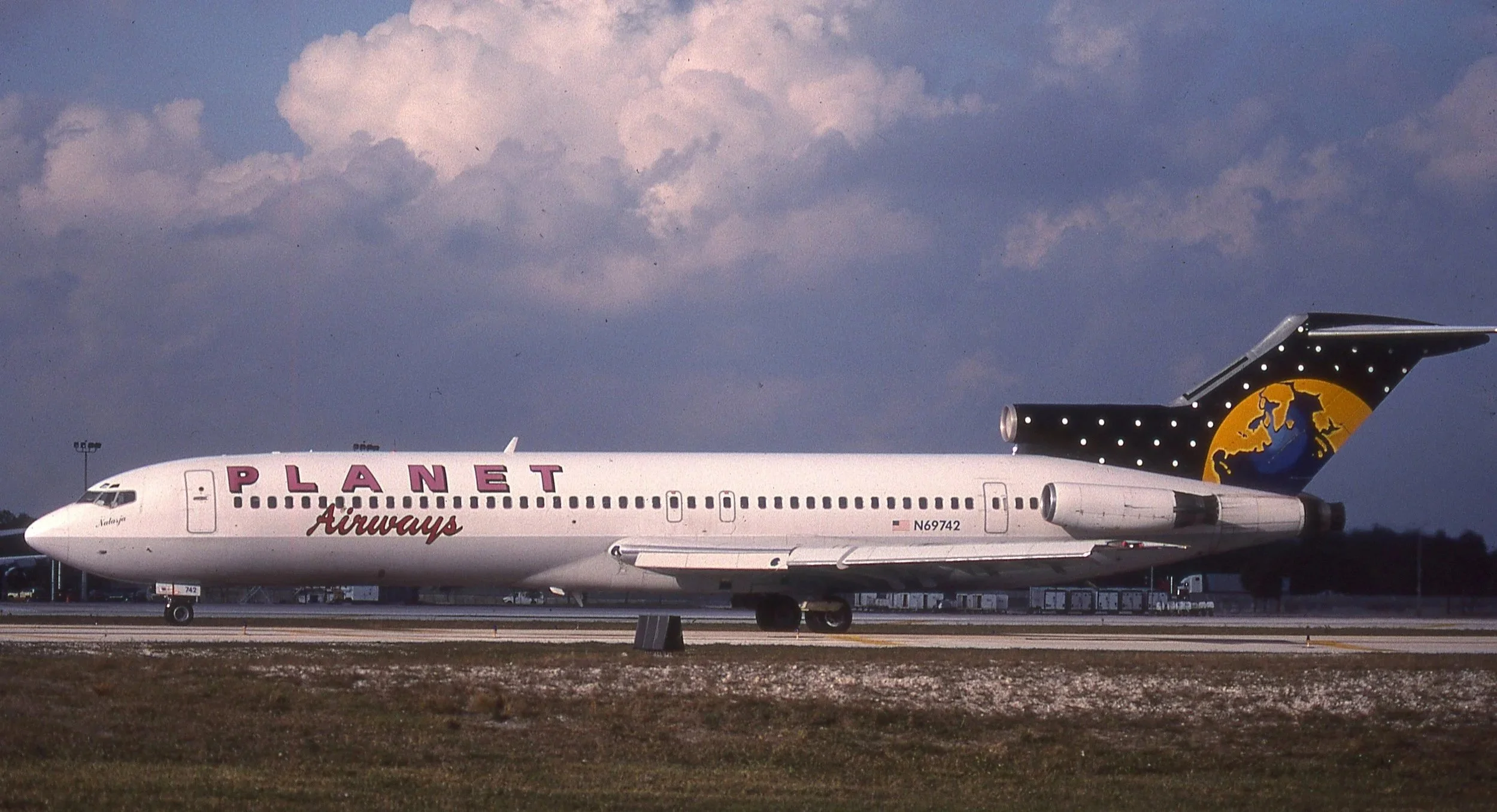 N69742 B727-200 PLANET AIRWAYS FLL