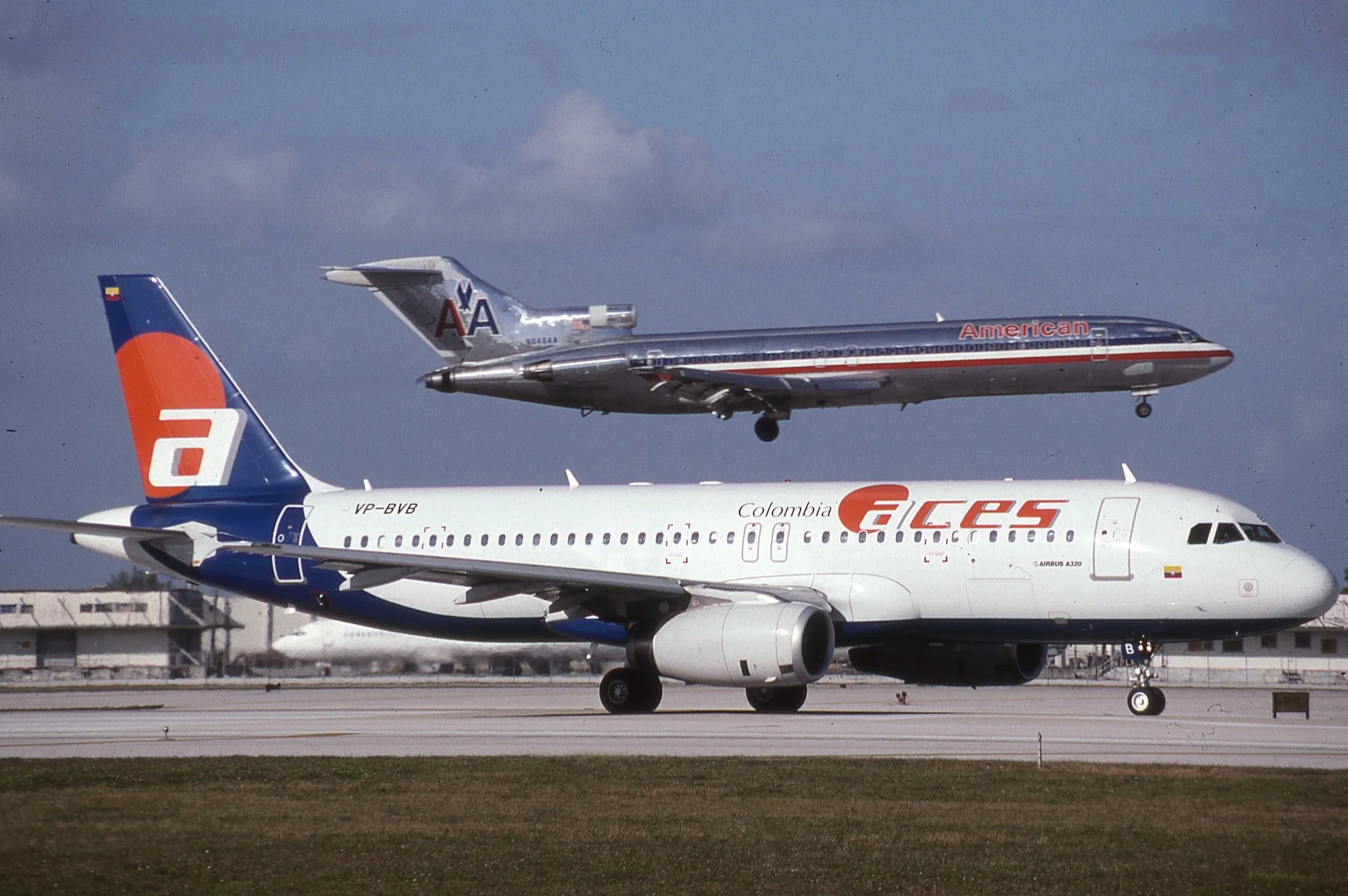 VP-BVB A320 ACES COLOMBIA MIA