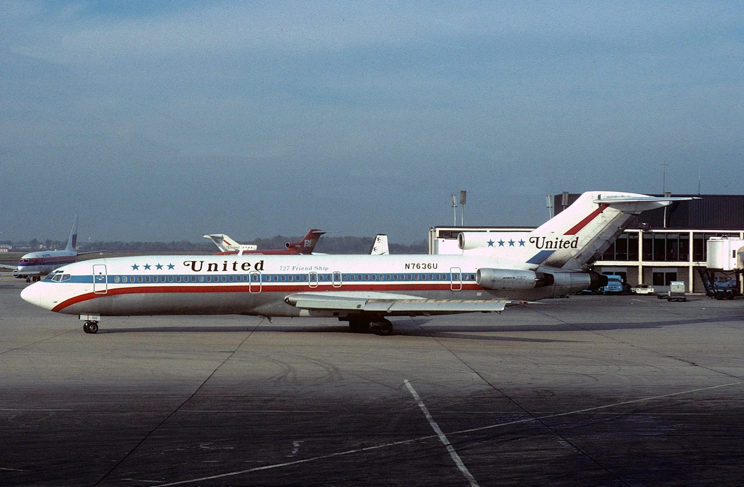 N7636U B727-200 UNITED STARS AND BARS ORD
