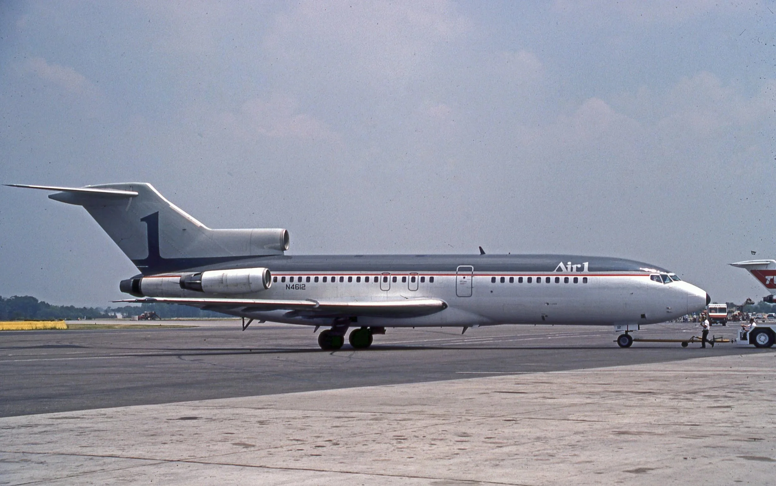 N4612 B727-100 AIR 1 BALTIMORE AIRPORT