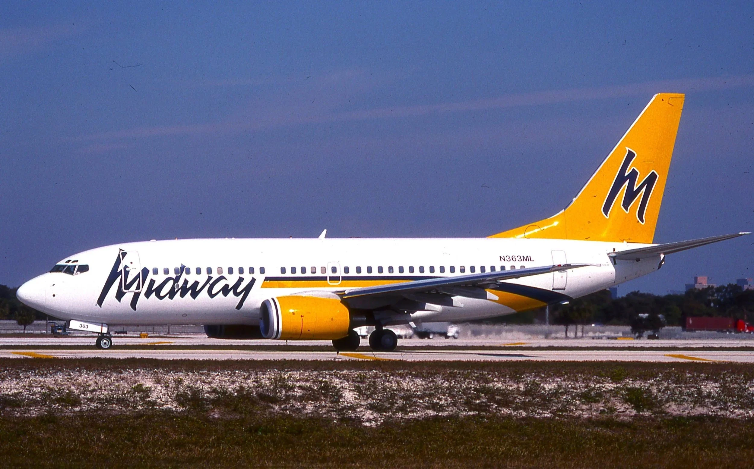 MIDWAY  B737 MIDWAY LAST COLORS FLL