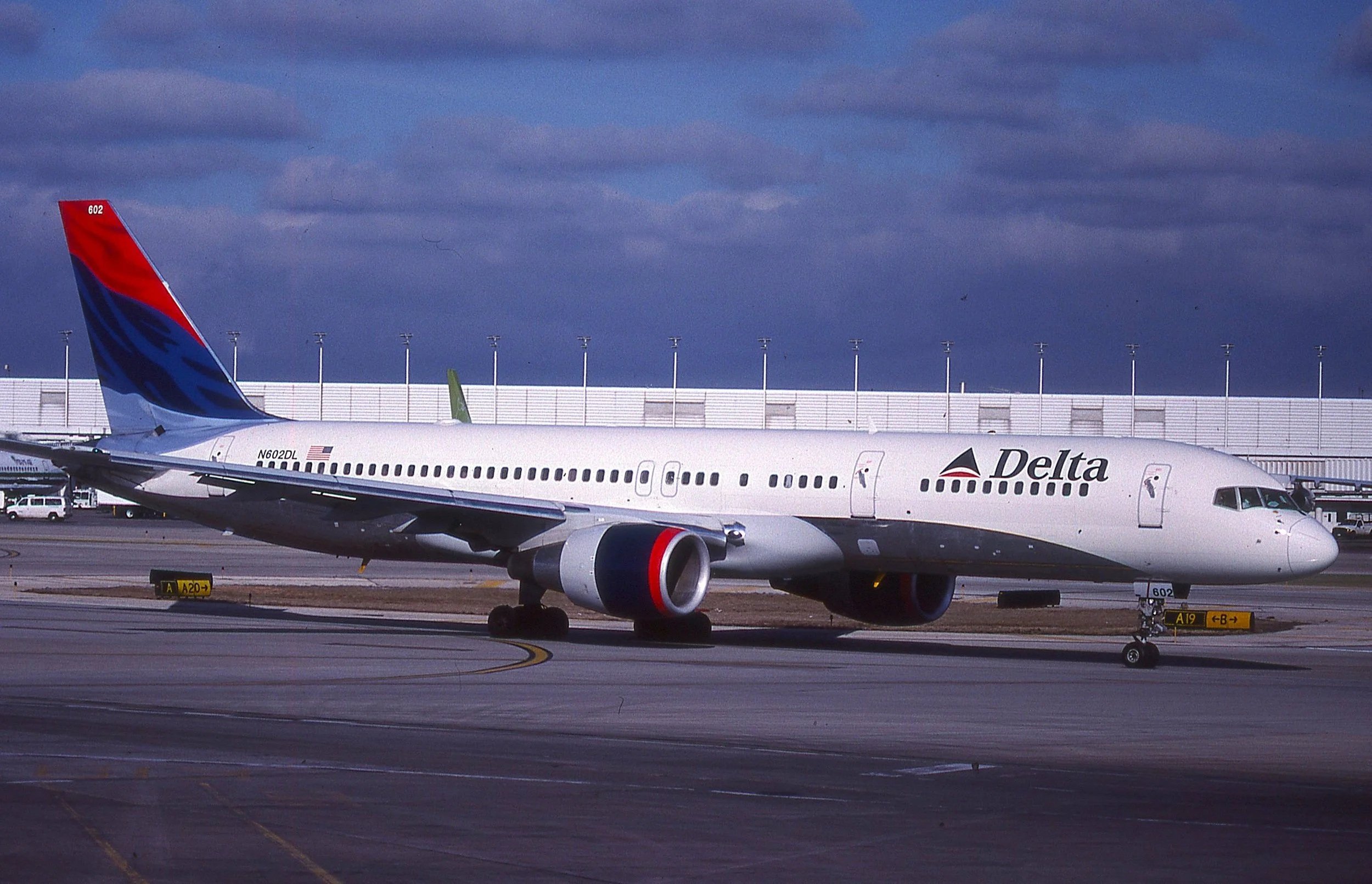 N602DL B757 DELTA ORD