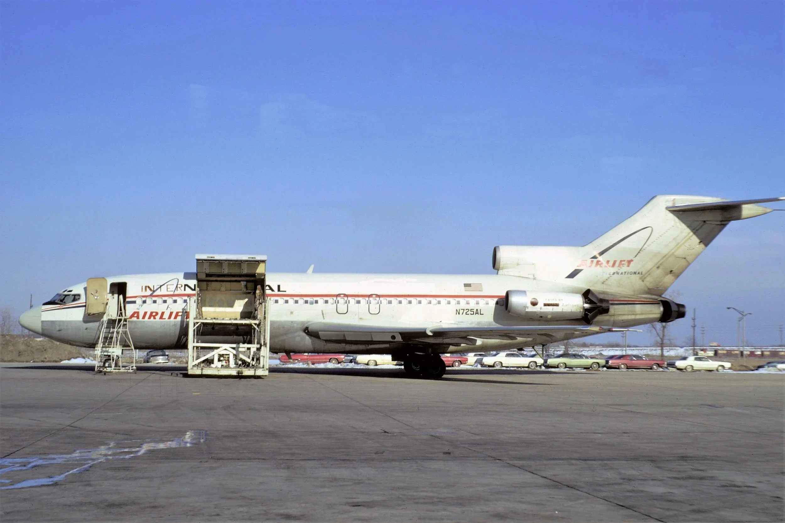 N725AL B727-100F AIRLIFT INTERNATIONAL ORD