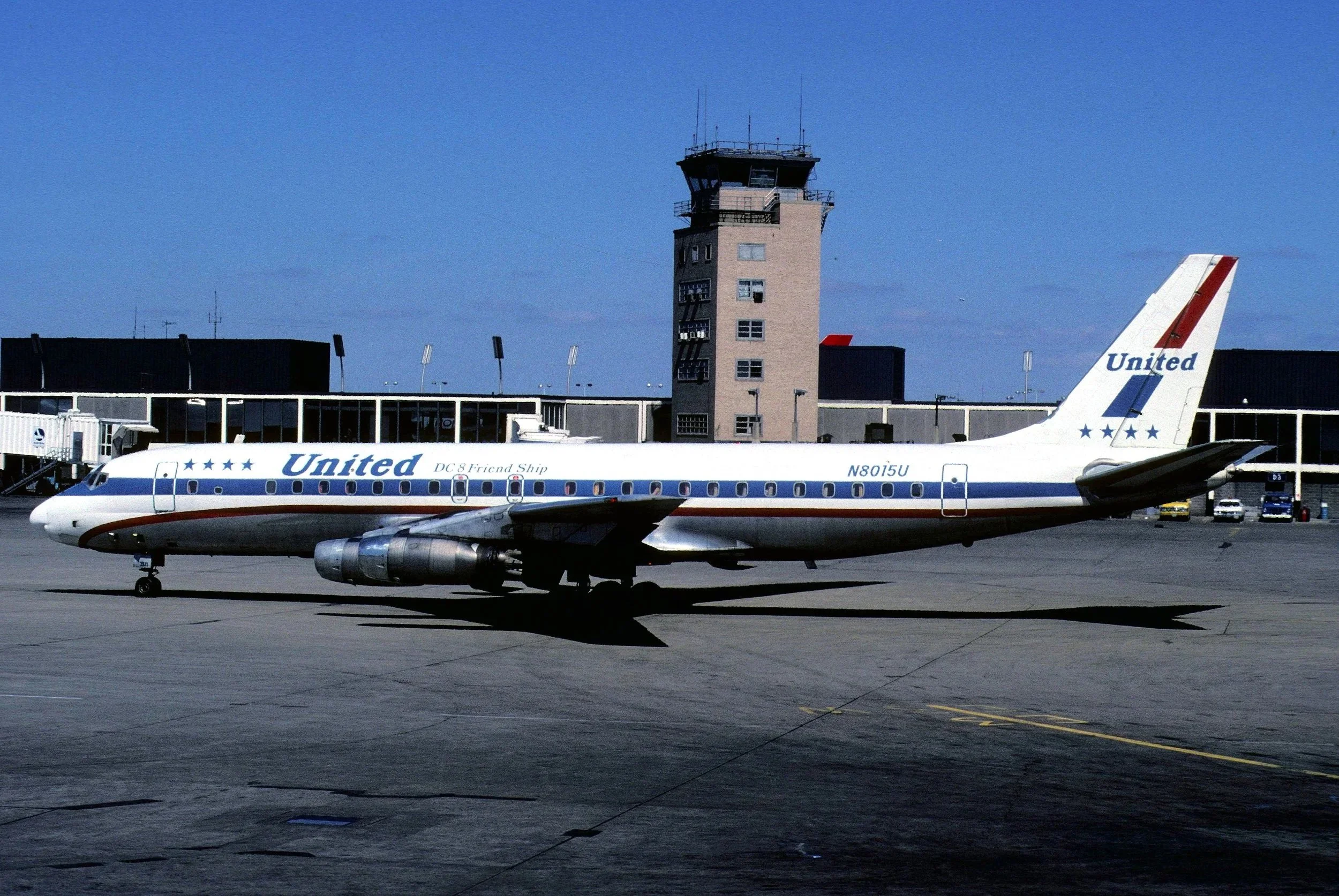 N8015U DC-8-50 UNITED STARS AND BARS ORD