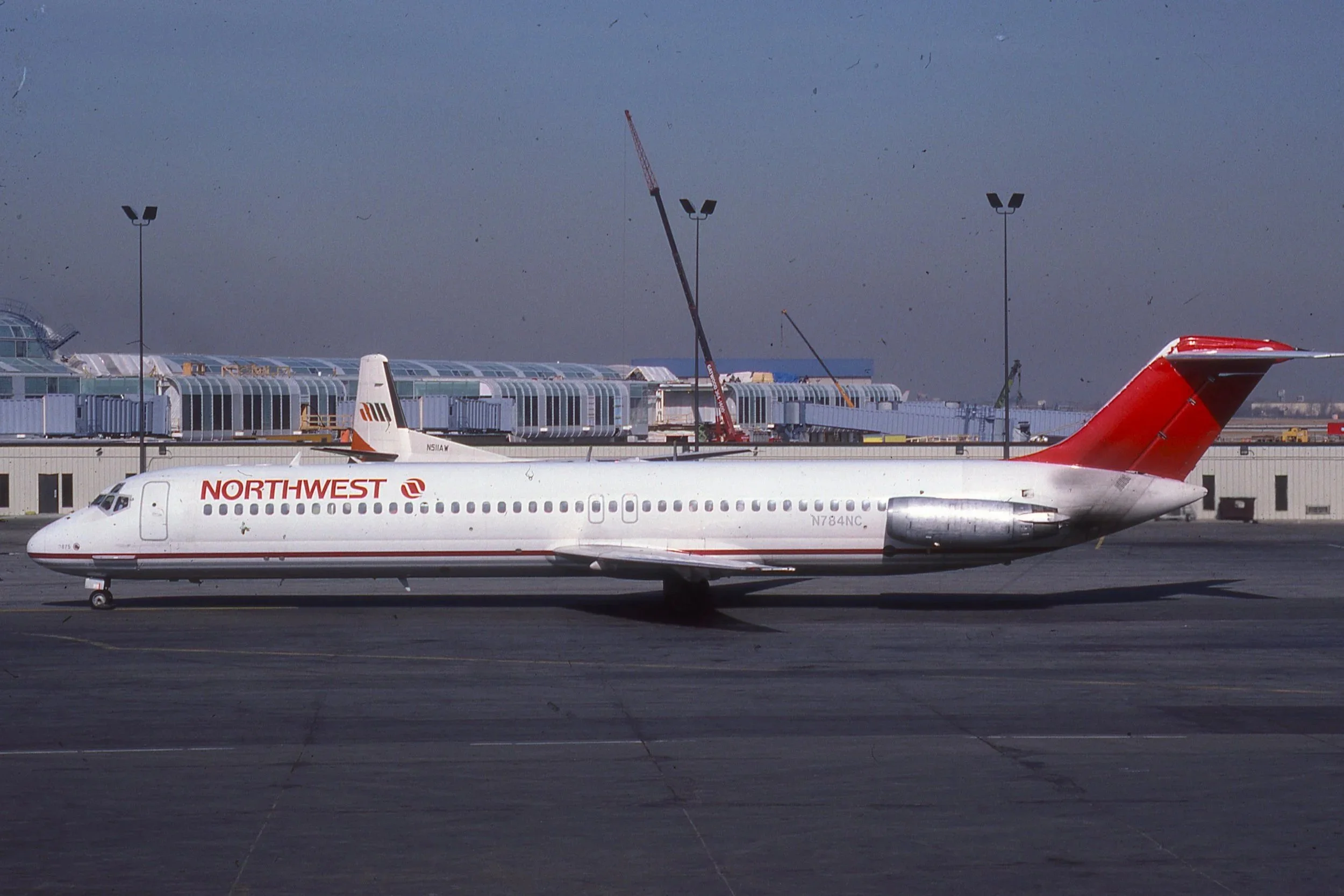 N784NC DC-9 NORTHWEST MERGER COLORS ORD