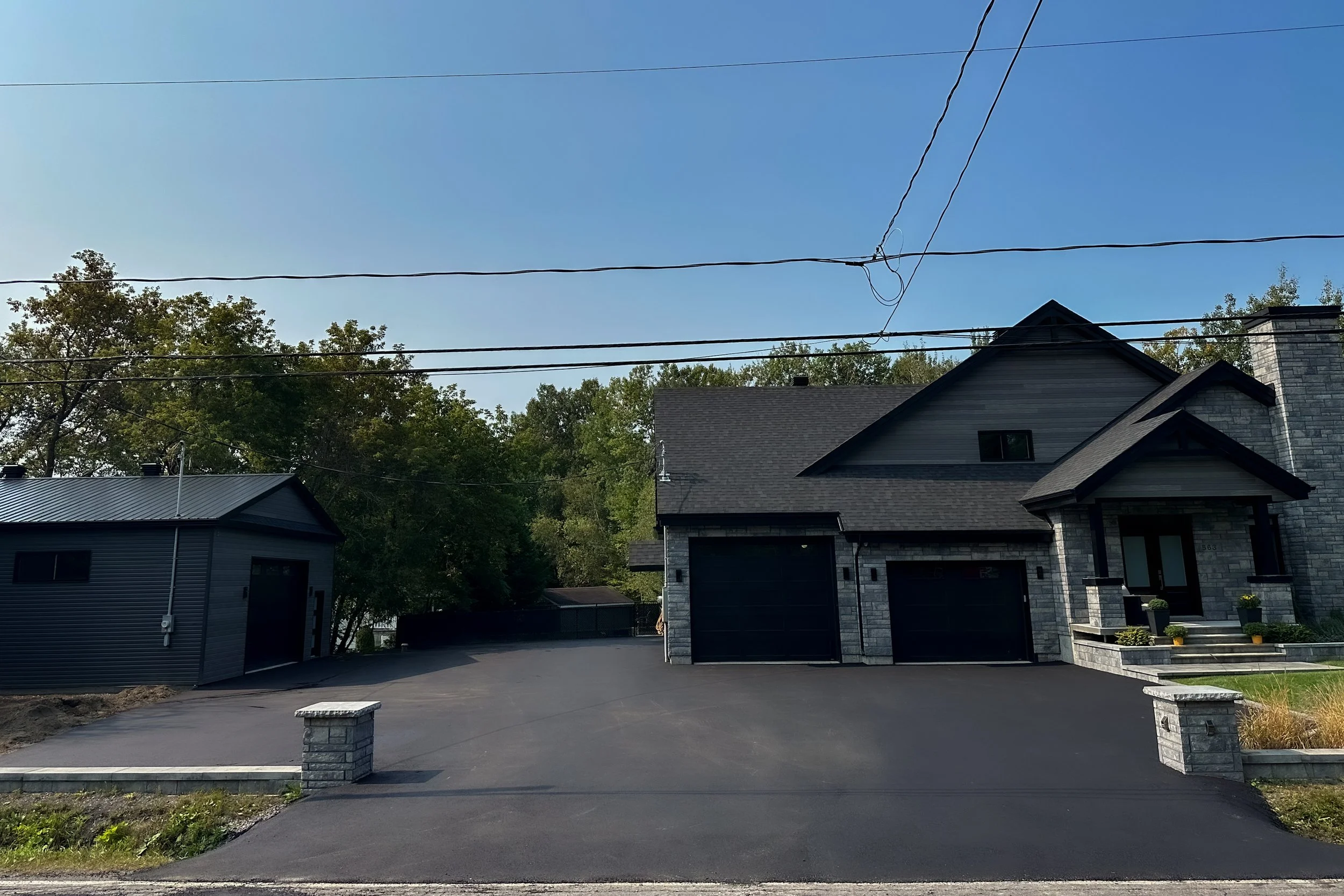 pavage residentiel st-roch achigan.jpg