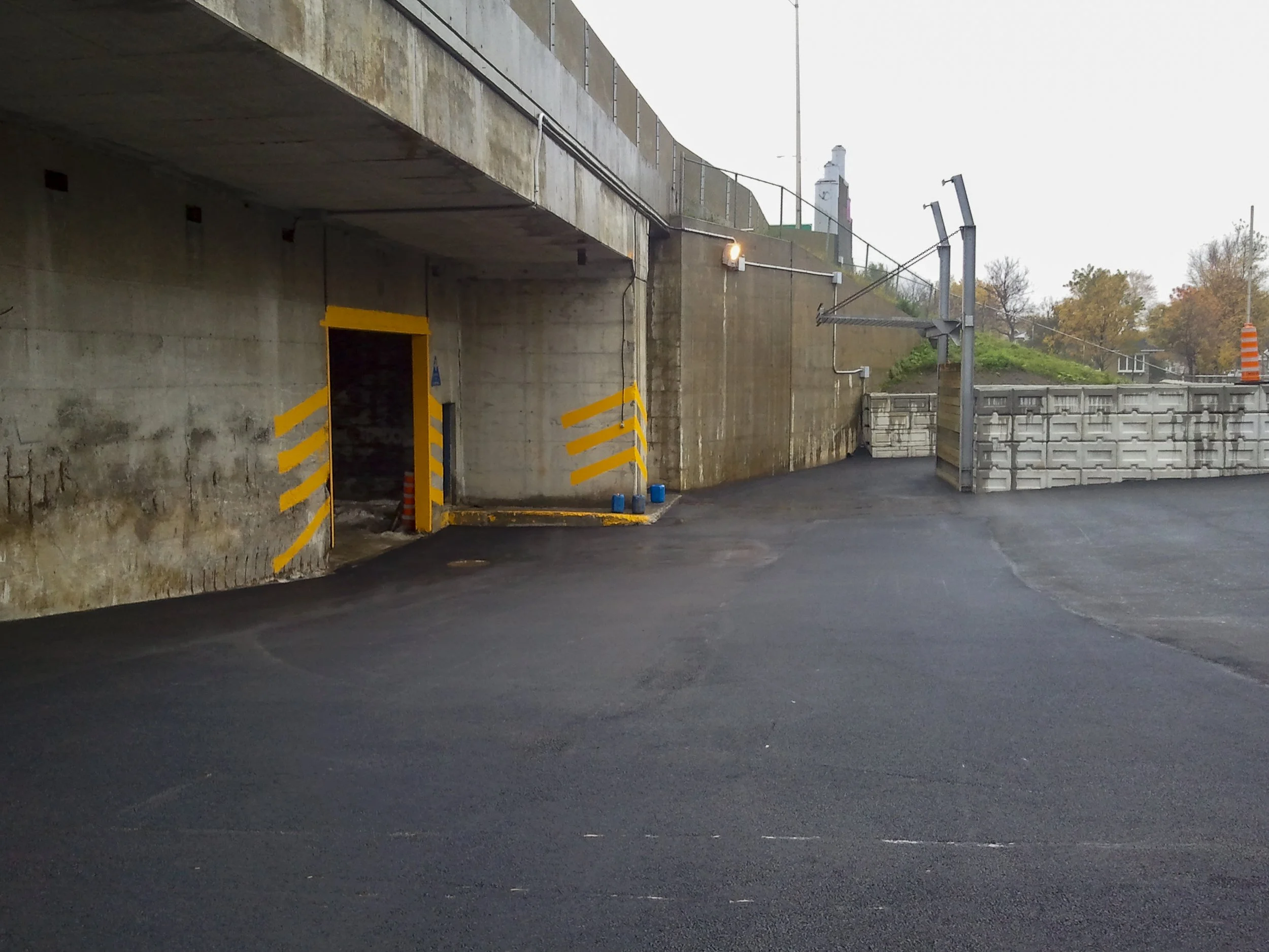 pavage site de stockage MTQ.jpg