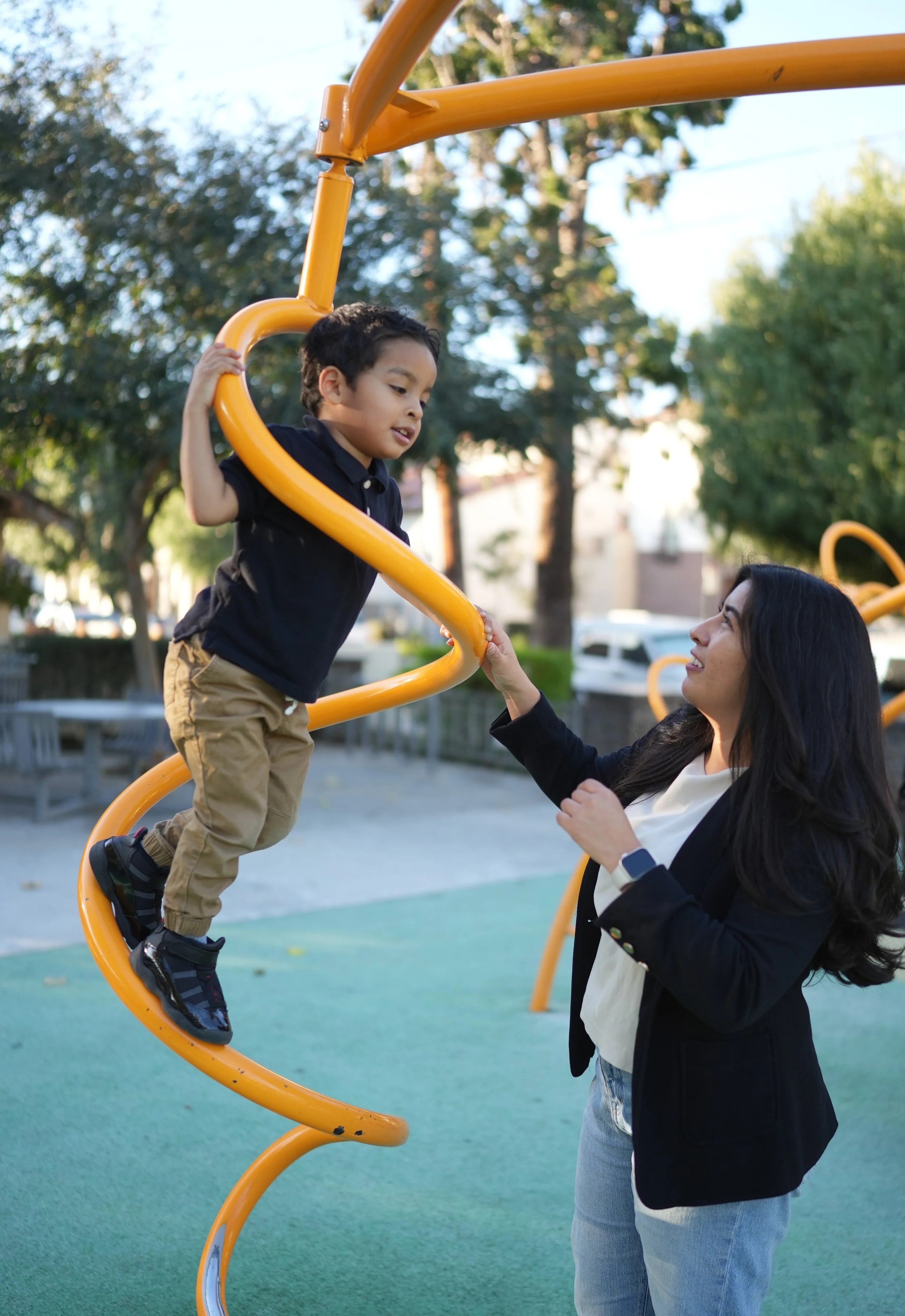 Contact — Isuri Ramos for Santa Ana City Council