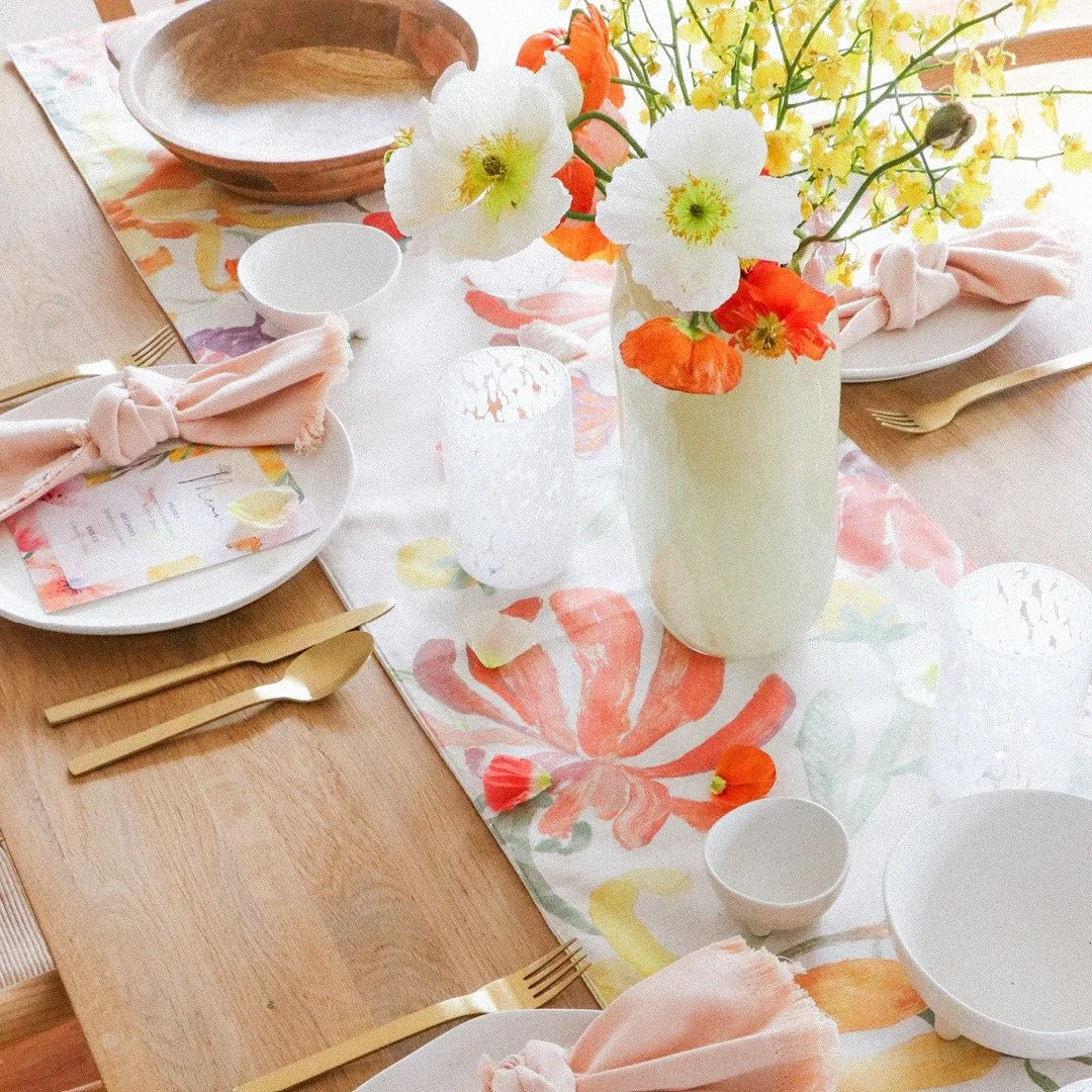 Thoughtfully curated details&mdash;statement florals, vibrant linens, luxe cutlery, and a themed menu&mdash;turn a table into a moment. 

Beautifully created by @_ciaosara_