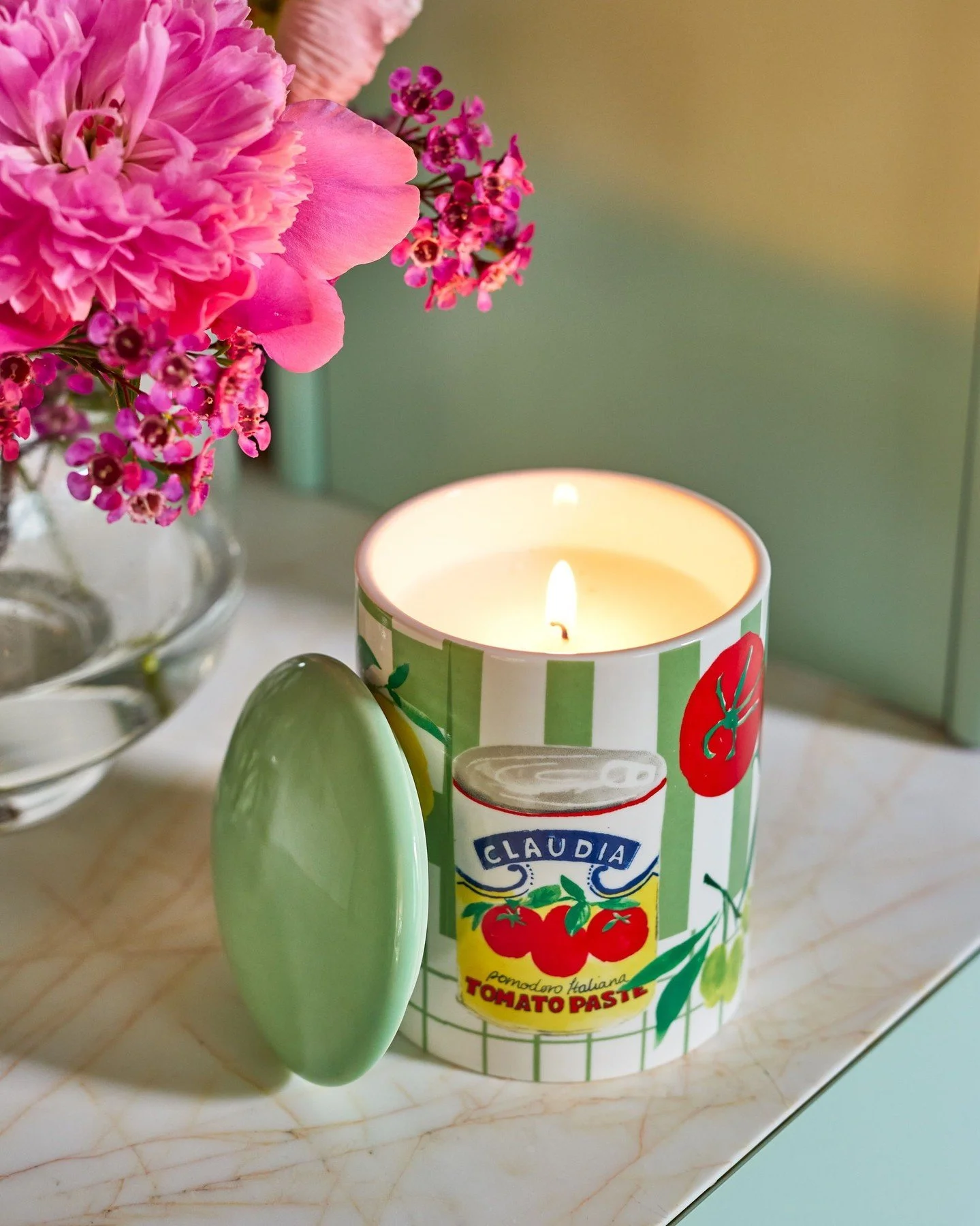 Adore our Italian-inspired Valentina collection? Celebrate it with a thoughtful gift for Mum, a loved one, or even yourself. 

A beautifully balanced fragrance&mdash;sweet yet refreshing&mdash;featuring notes of jasmine and bergamot, layered with ear