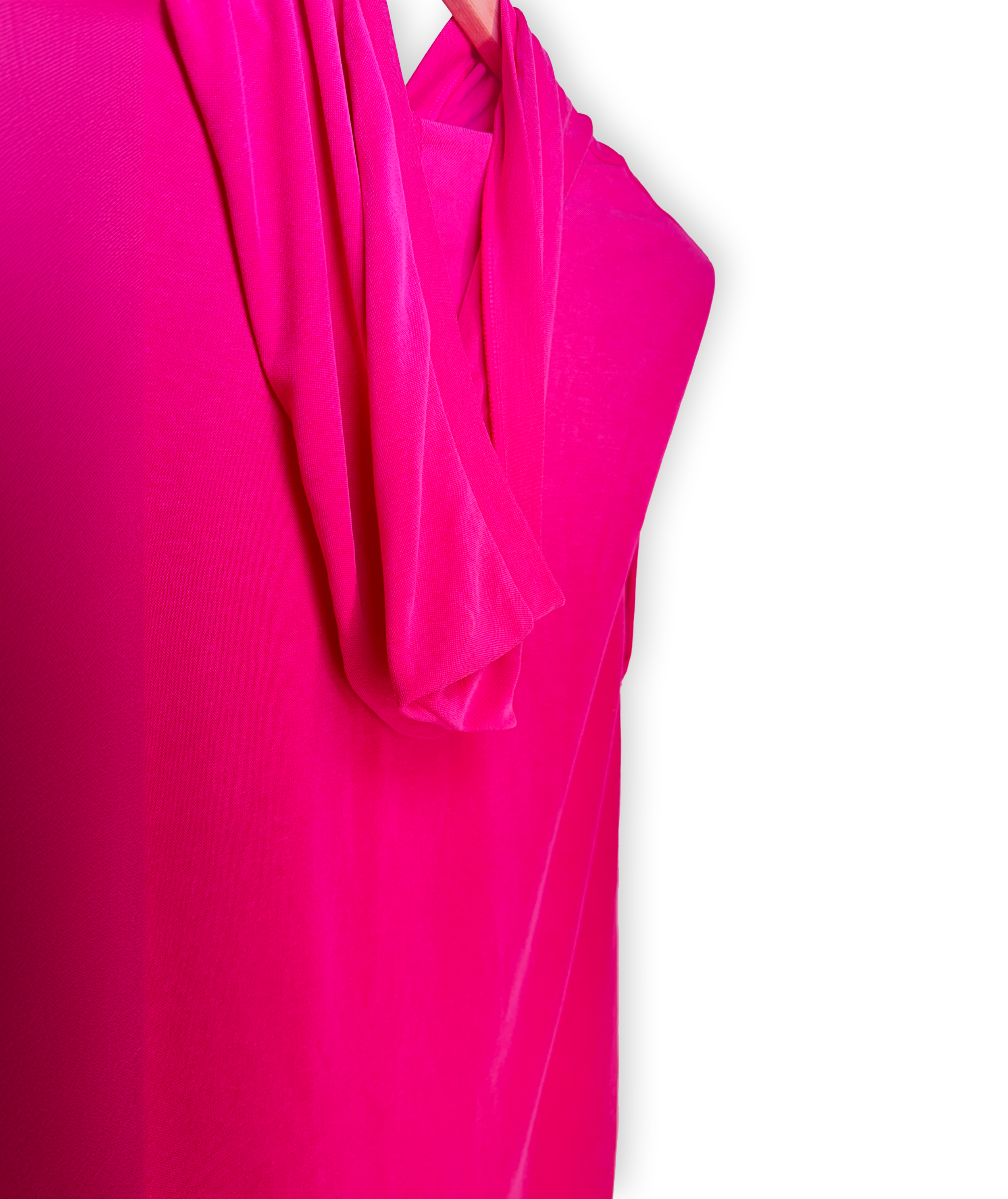 Pink long dress hood RA1.png