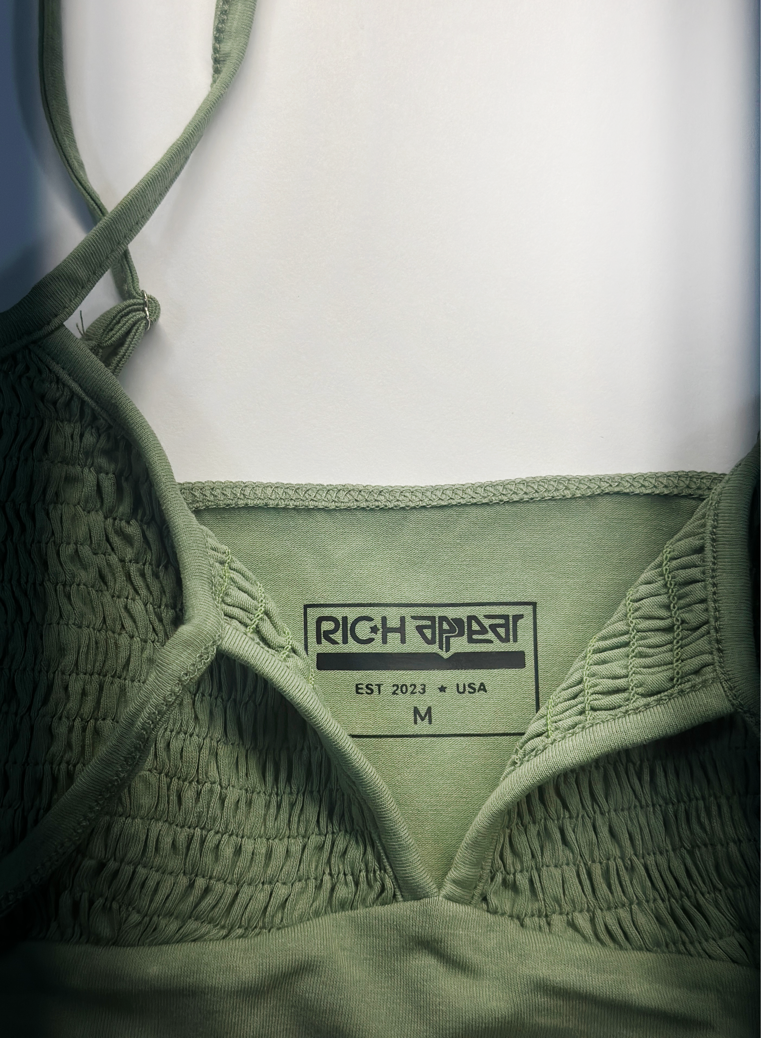 green top girl label.png