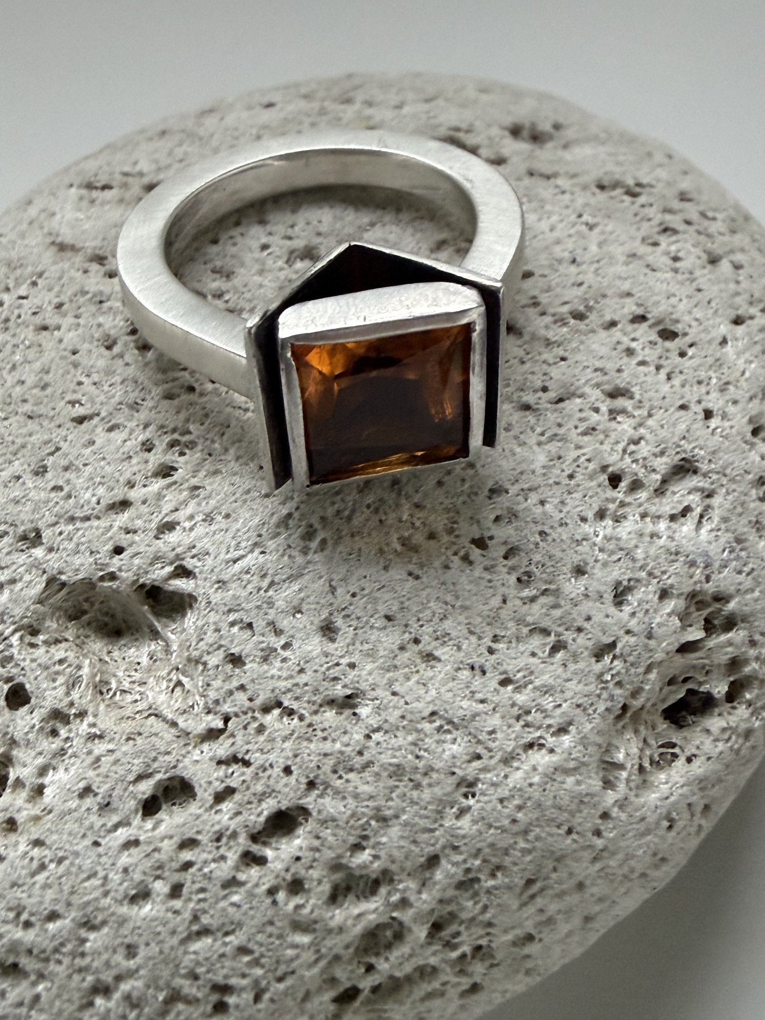 CITRINE / 01