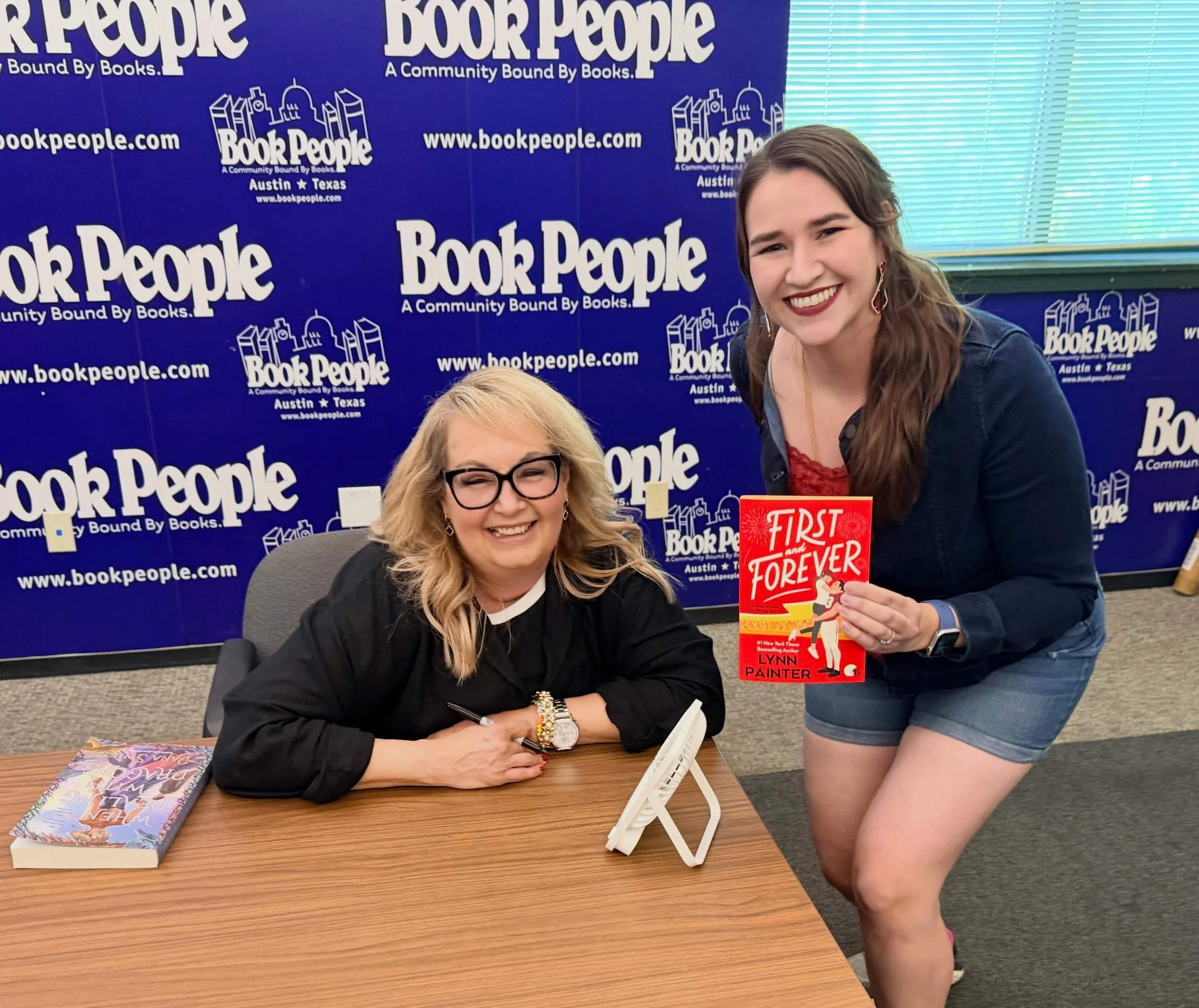 Omg!!!! THE @lynnpainterbooks had an amazing event tonight @bookpeople and I got to meet her for the second time this year! Even more amazing, I gave her an ARC of WHEN DEALING WITH DRAGONS and she accepted it! So one of my favorite authors of all ti