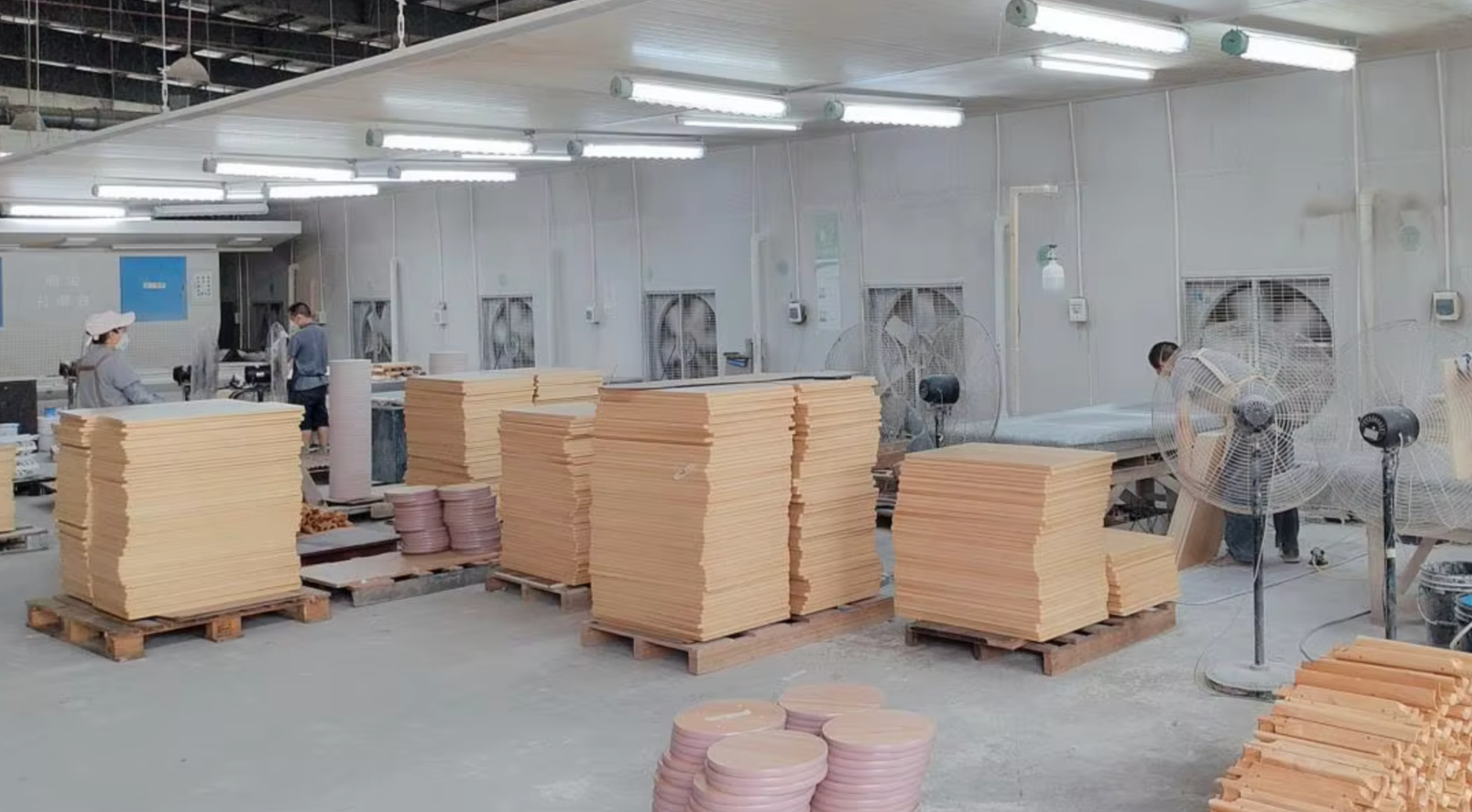 Solid Wood Hand Polishing Station