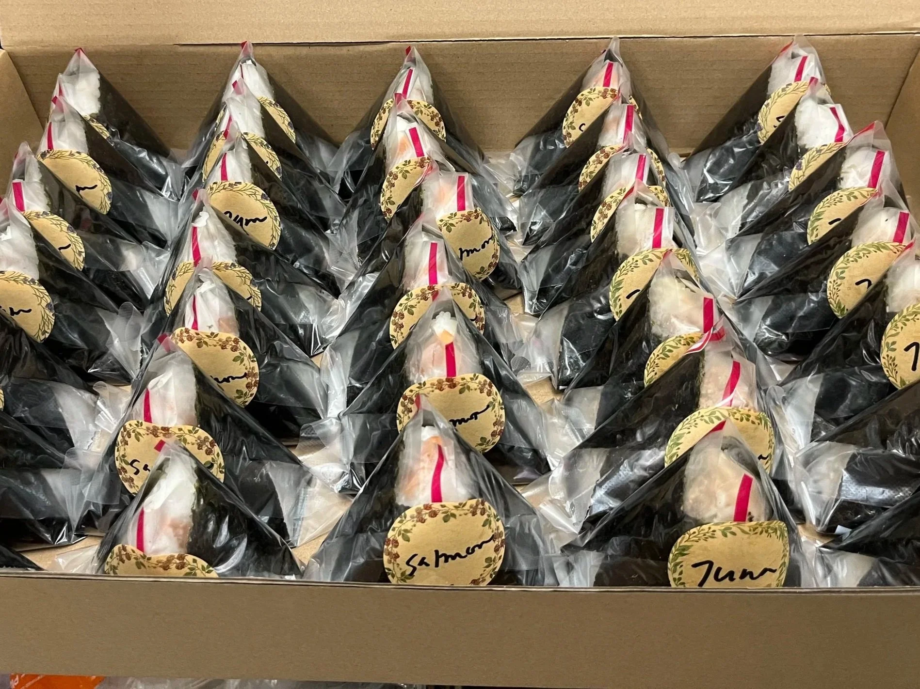 onigiri rice ball group order box.jpg