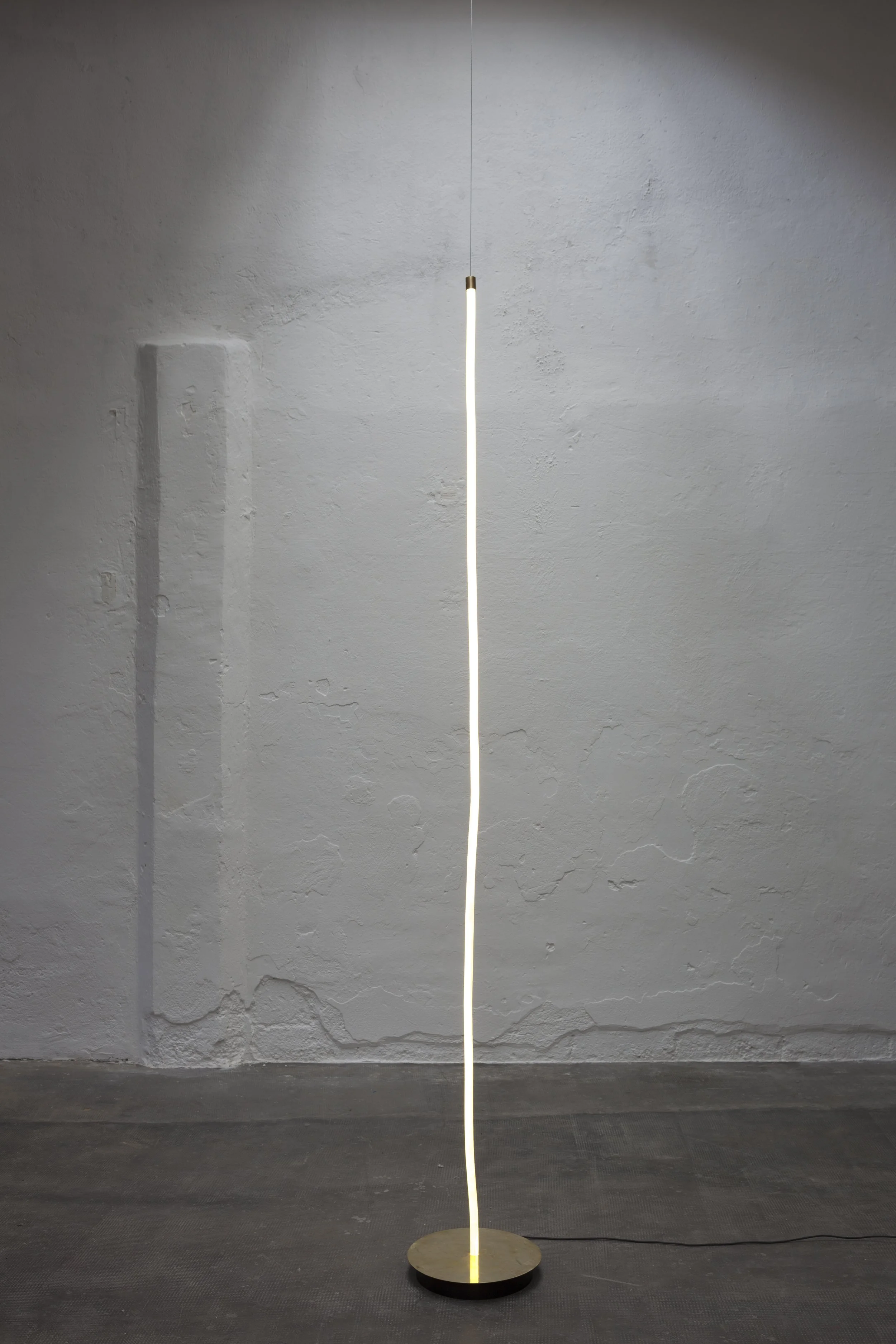 BLOOM FLOOR LAMP