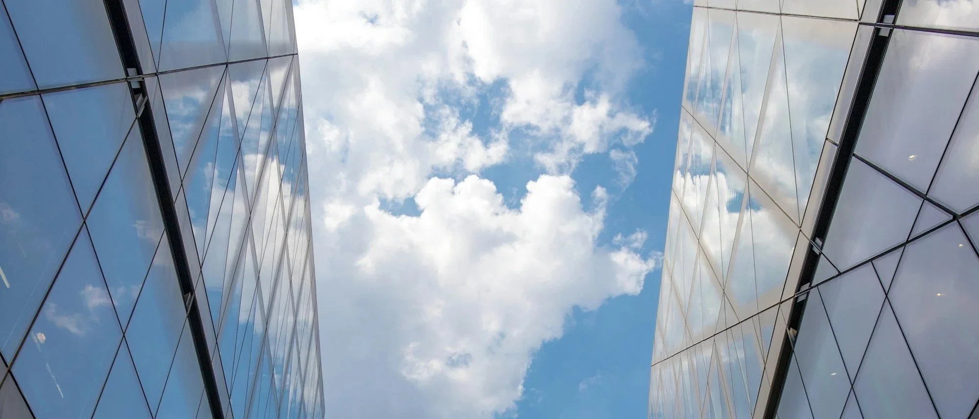 Private Office with offices in France and the UK specialised in real estate acquisitions and financing