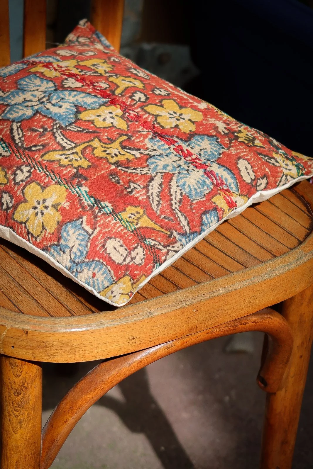 Coussin Kantha petit format