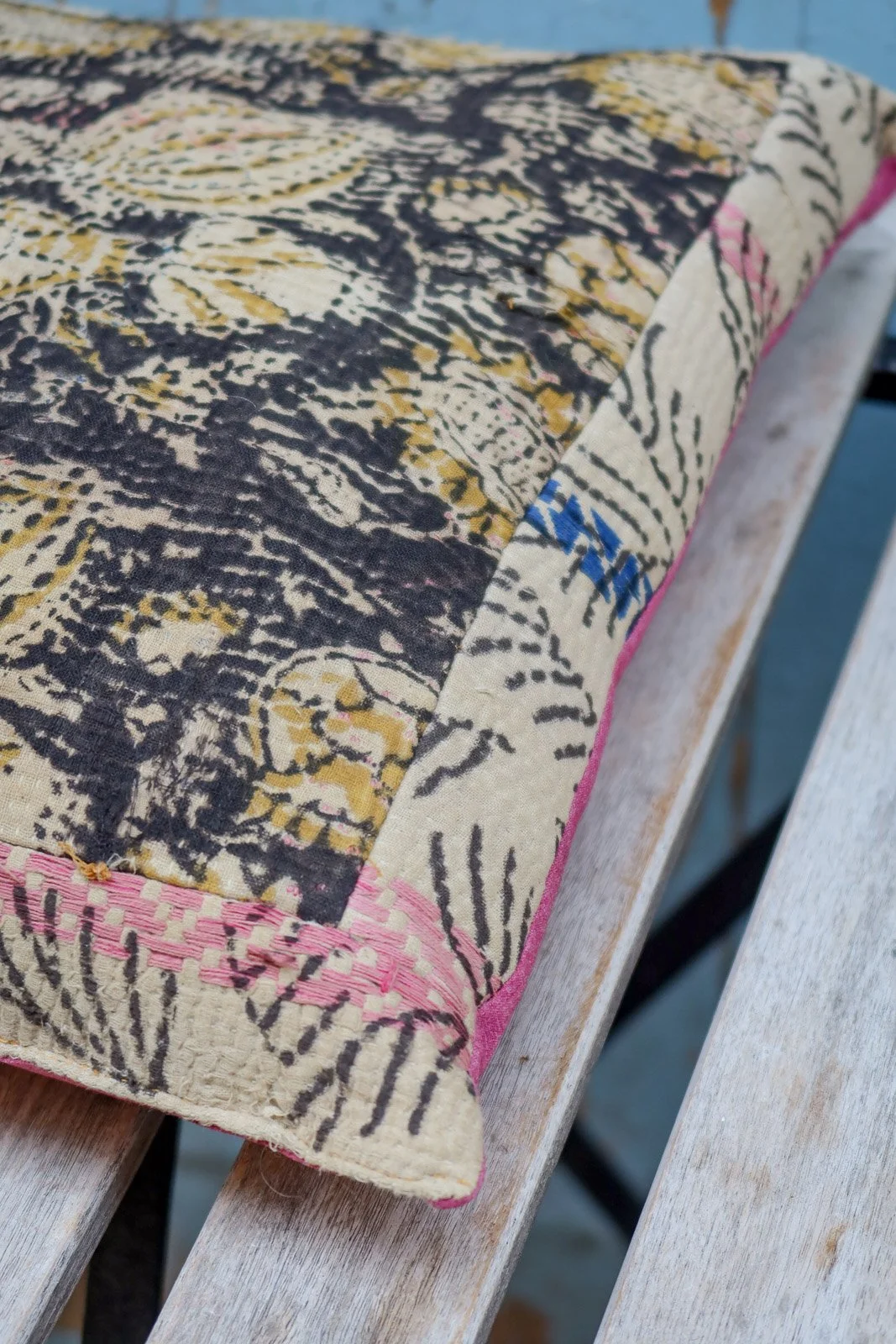Coussin Kantha