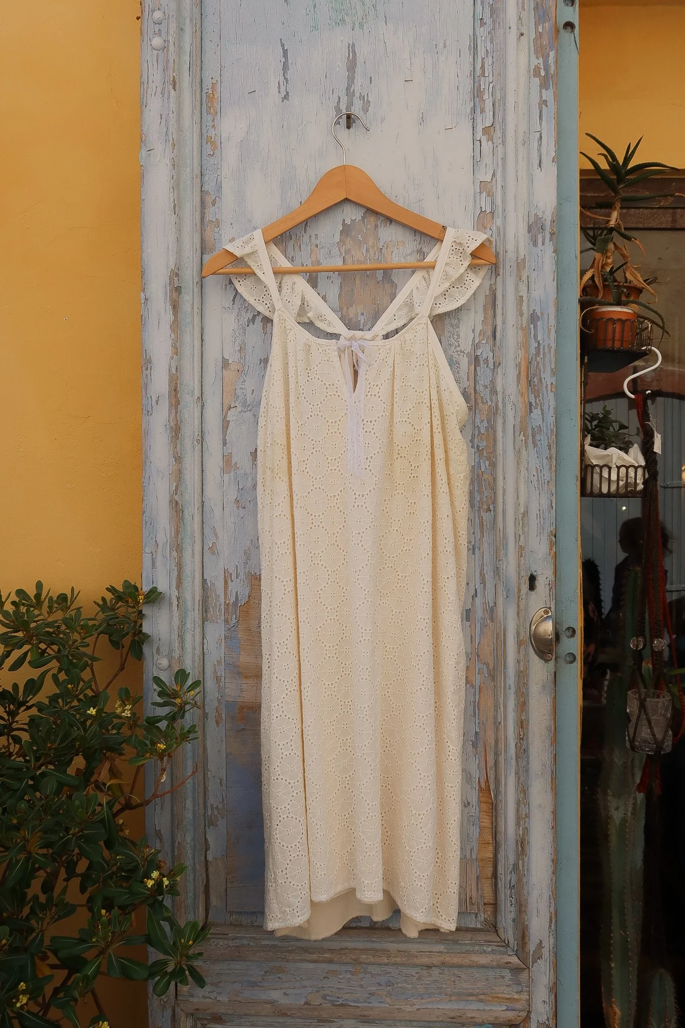 robe Carmen broderie anglaise - Birdsong 1.jpg