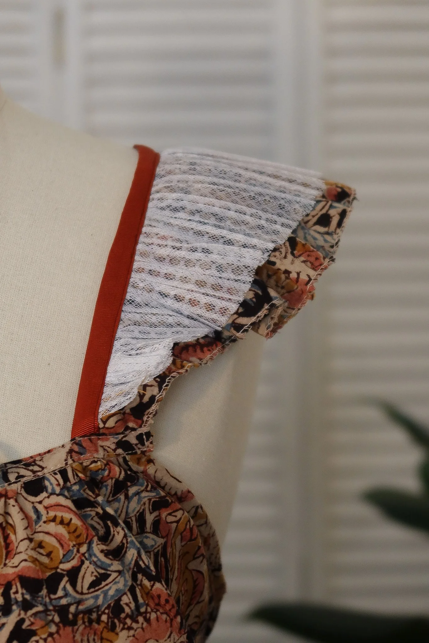 Top CARLA tissu blockprint Birdsong 4.jpg