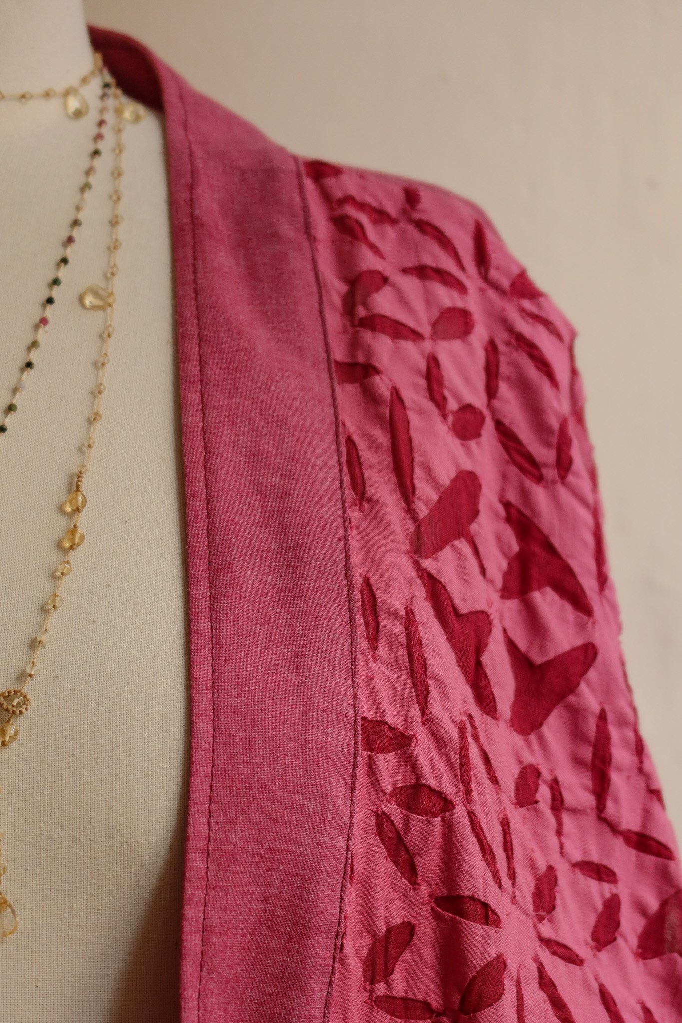 Veste kimono en tissu ajouré