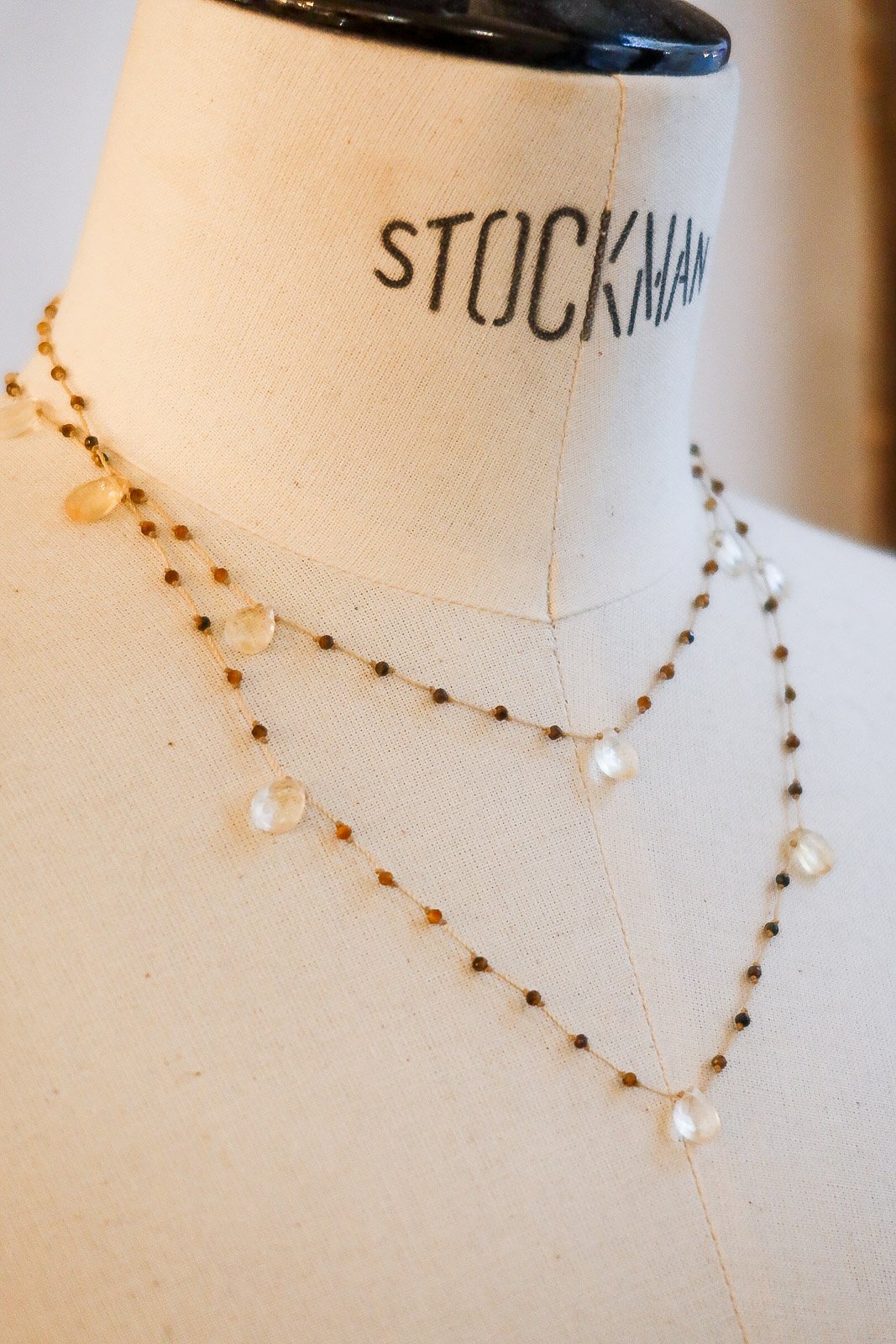 Sautoir "gouttes" en citrine et œil de tigre