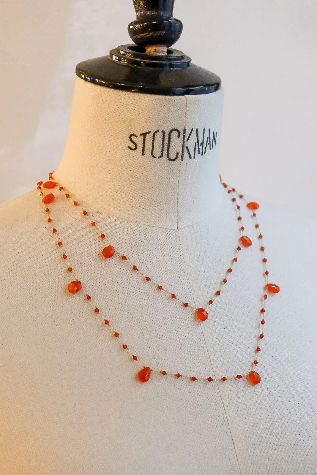 Sautoir "gouttes" en cornaline