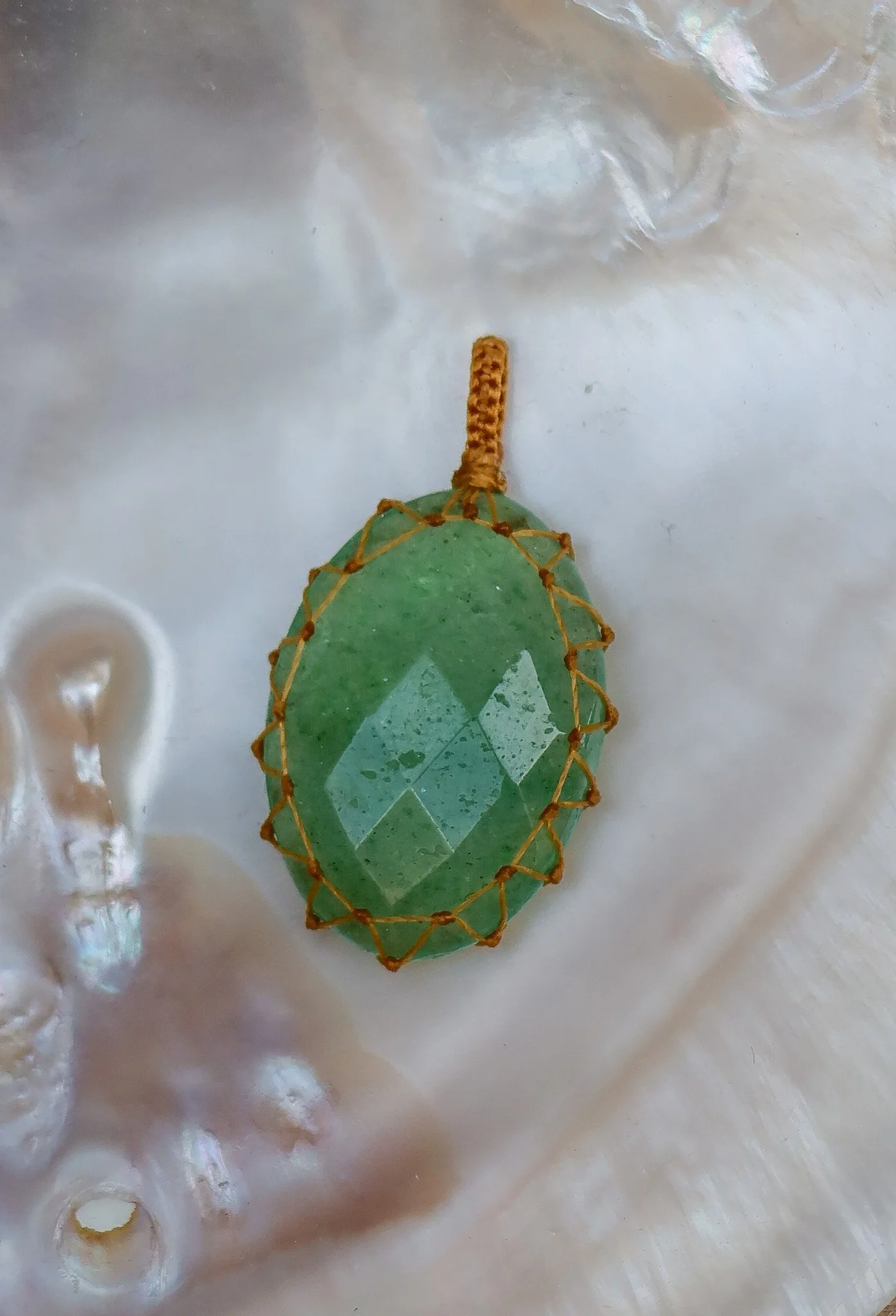Pendentif talisman strawberry quartz vert
