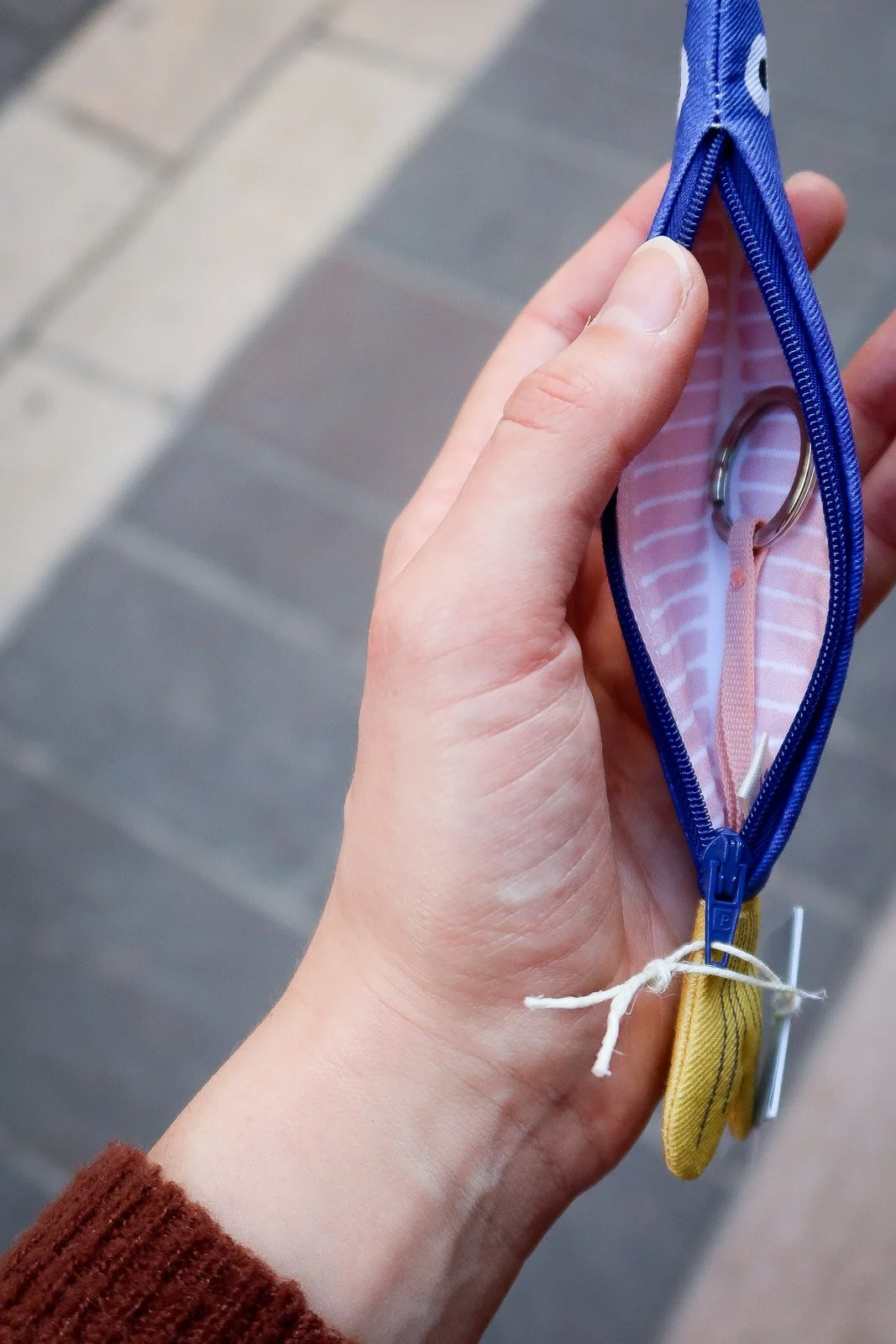 Pochette porte-clés Don Fisher bleu 2.jpg