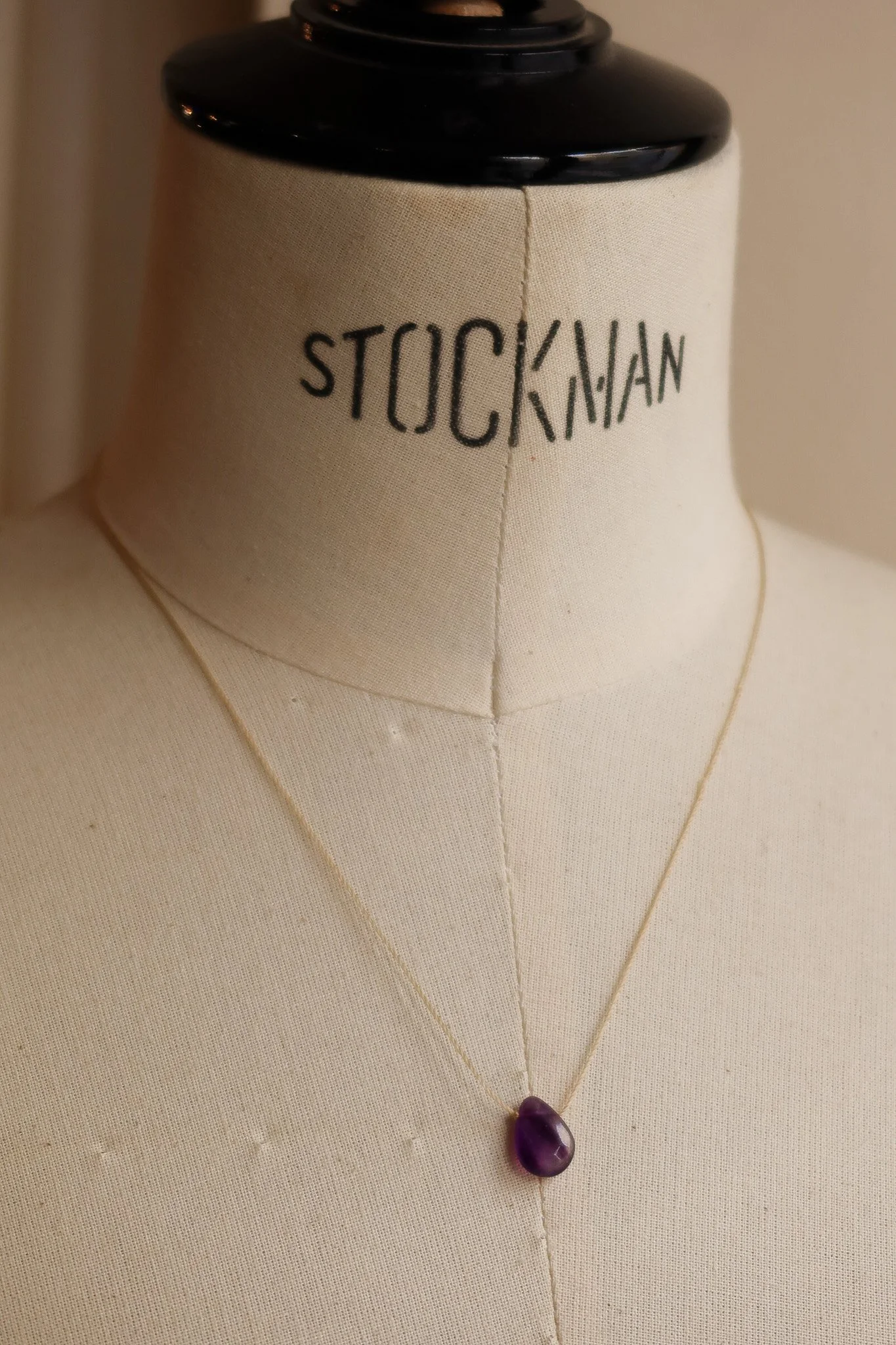 Collier "goutte" en améthyste