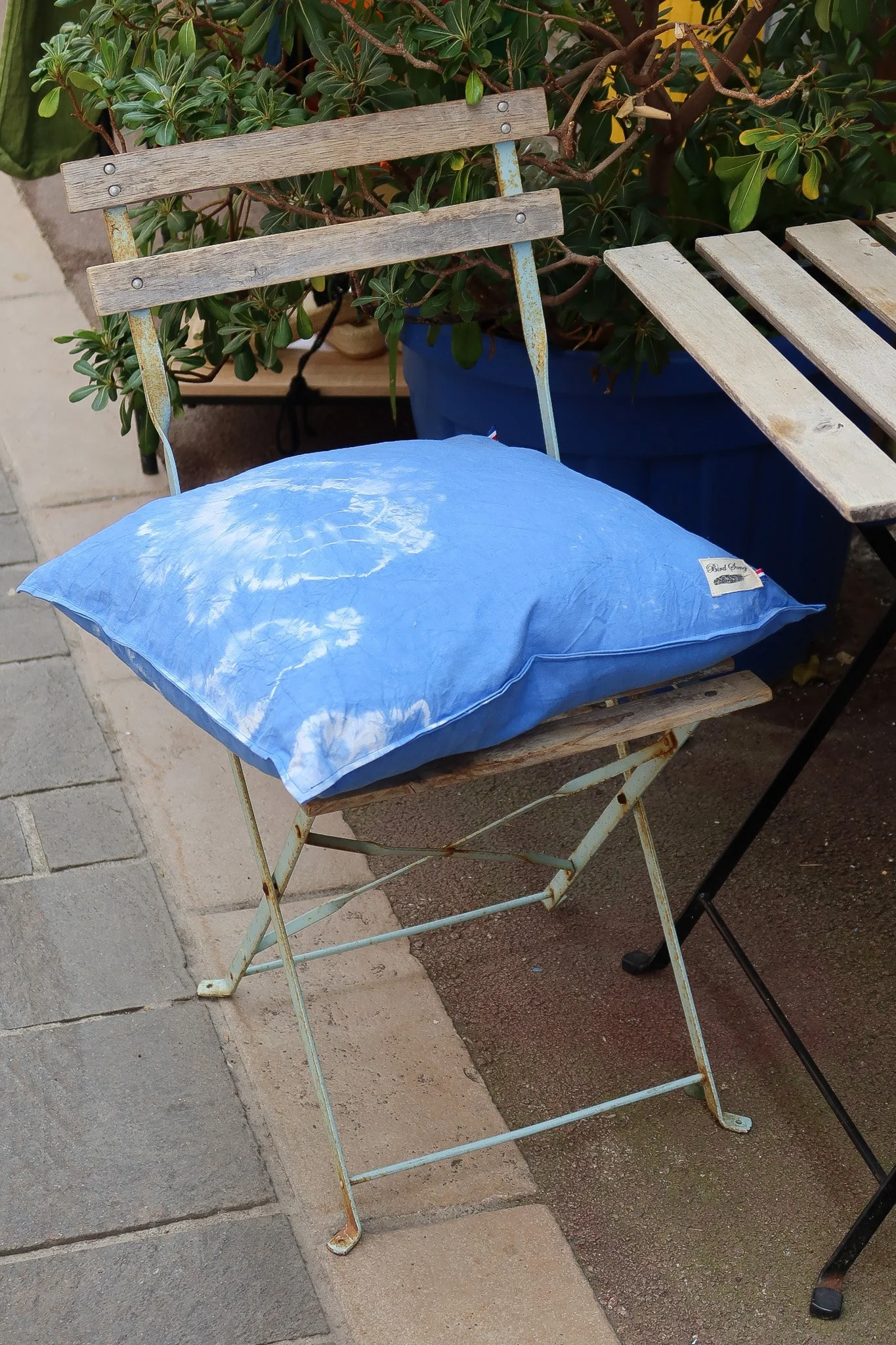 Coussins tissu ancien teint à la main - Birdsong 6.jpg