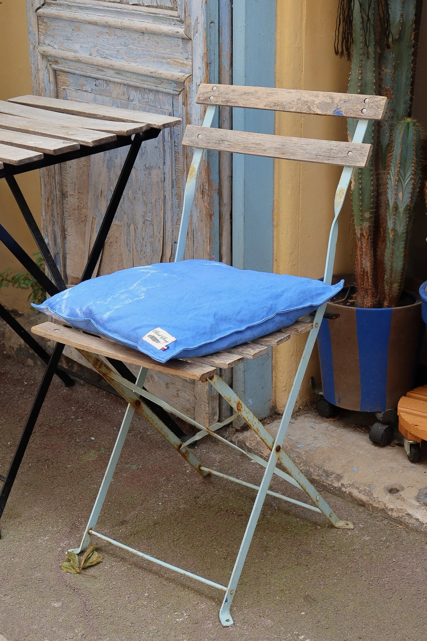 Coussins tissu ancien teint à la main - Birdsong 5.jpg