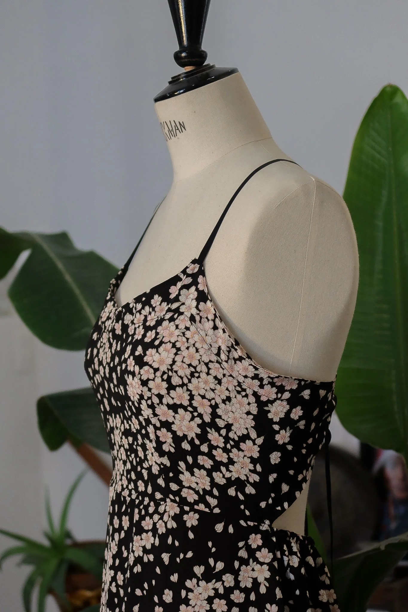 Robe dos nu EMMA tissu japonais sakura Birdsong 3.jpg