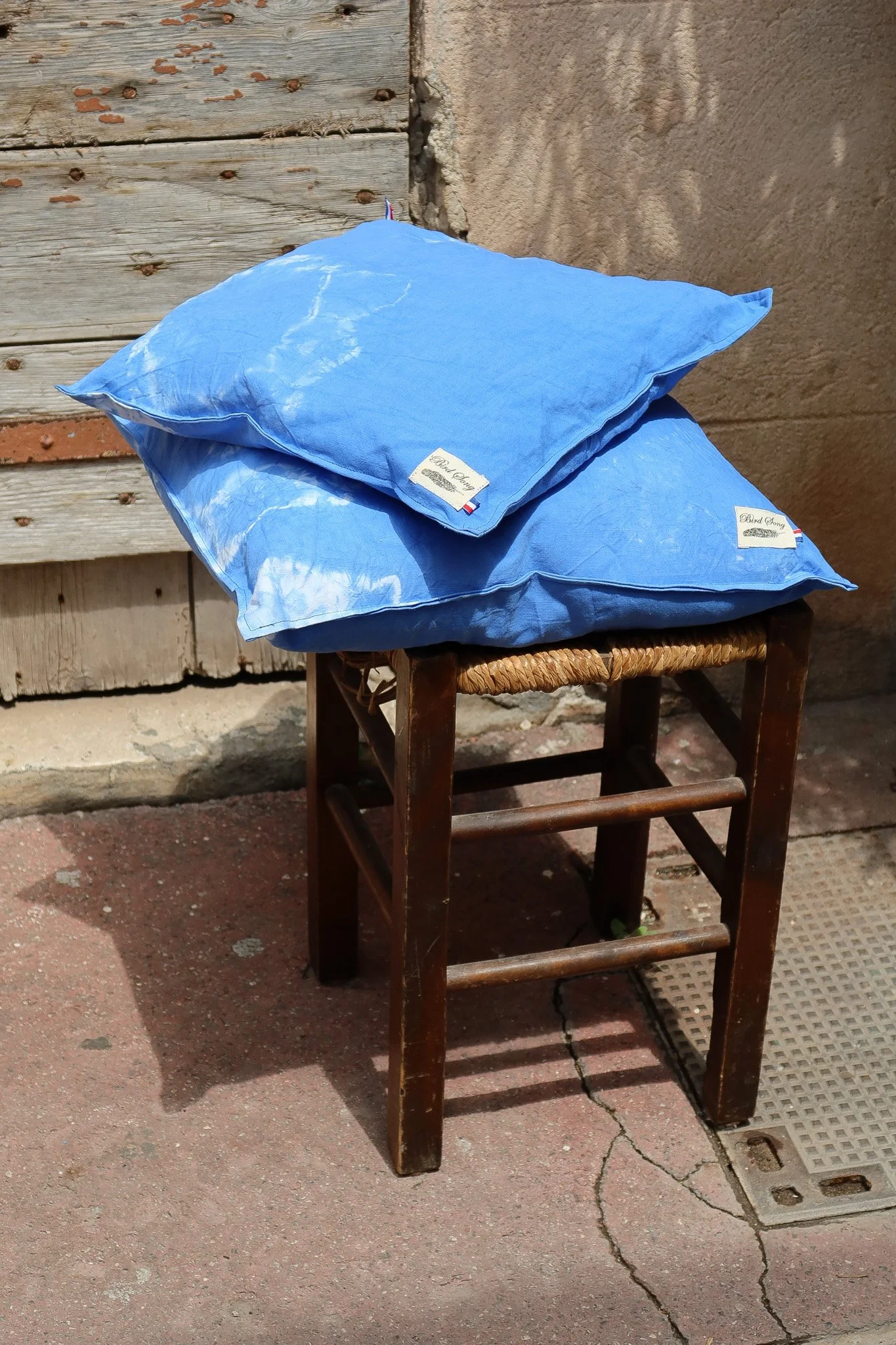 Coussins tissu ancien teint à la main - Birdsong 1.jpg