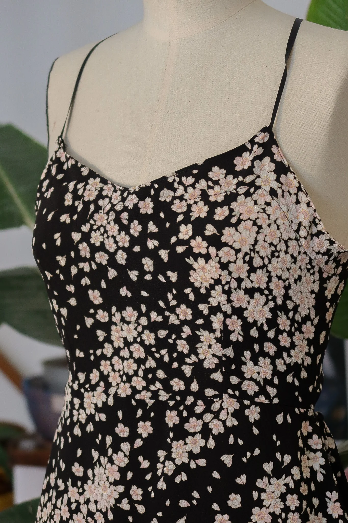 Robe dos nu EMMA tissu japonais sakura Birdsong 5.jpg