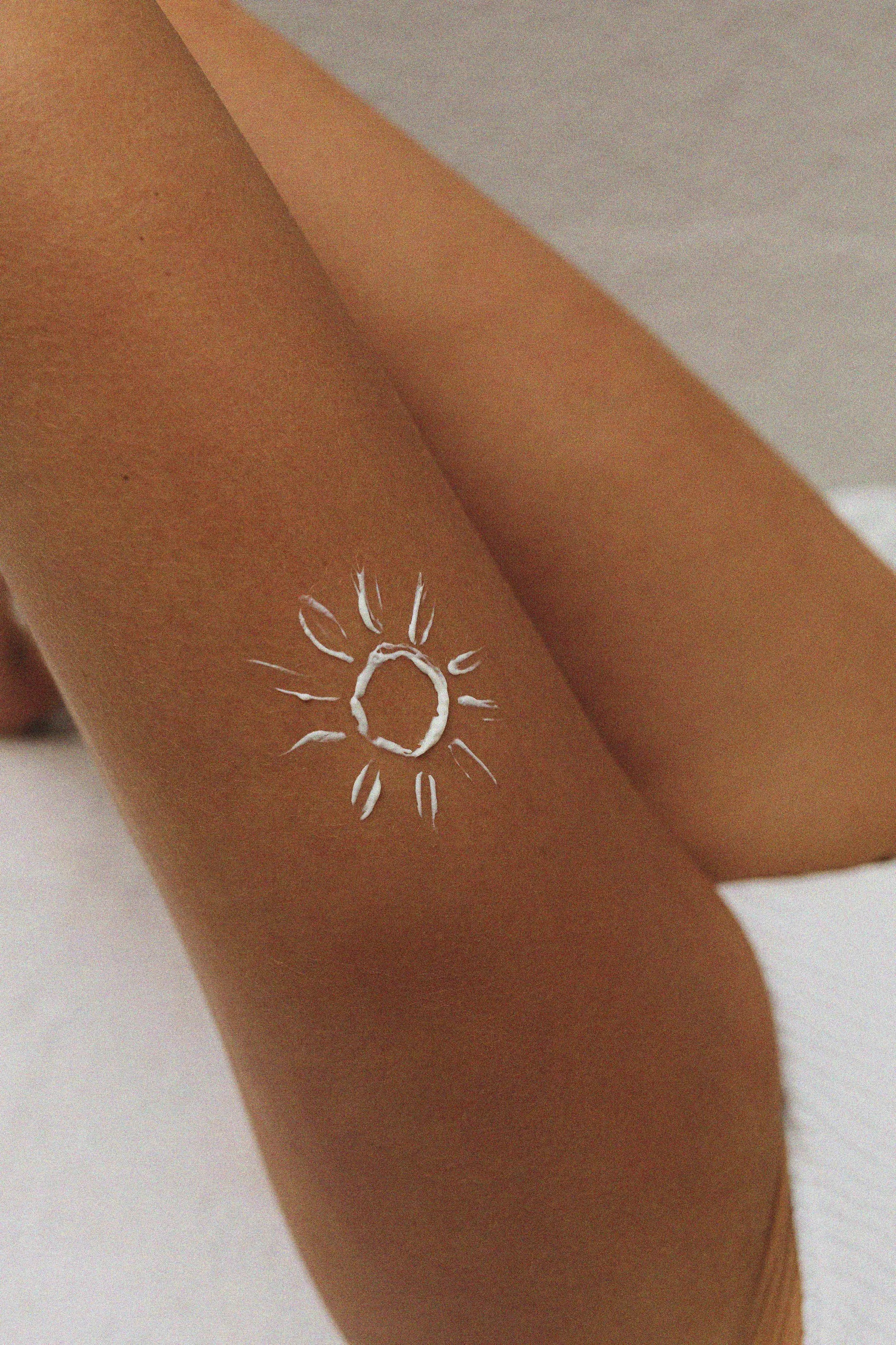 24-7 Tanning Wagga. Tap. Tan. Glow Book your session today. Fake Tan. Tanning salon, spray tan, sunless tanning, sunless glow, bronze, glow, sun-kissed, flawless, radiant, tan studio, tan vibes. Tan 24/7. Contactless Tan. Tan Booth.