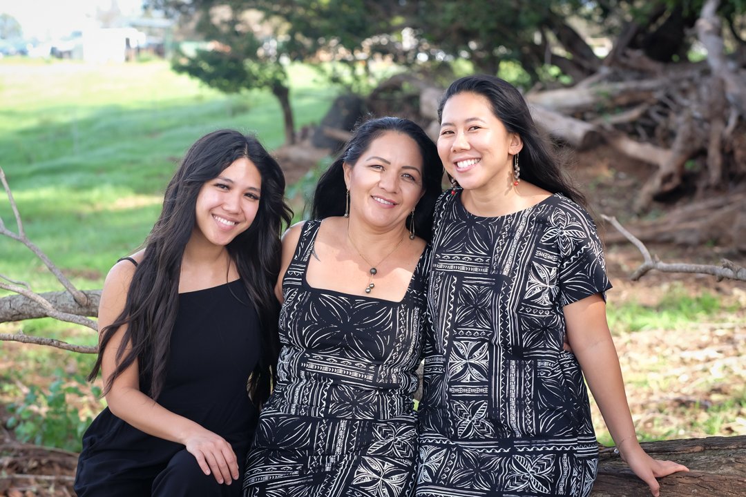 Christmas 2022 Family Photos Maile-1806.jpg