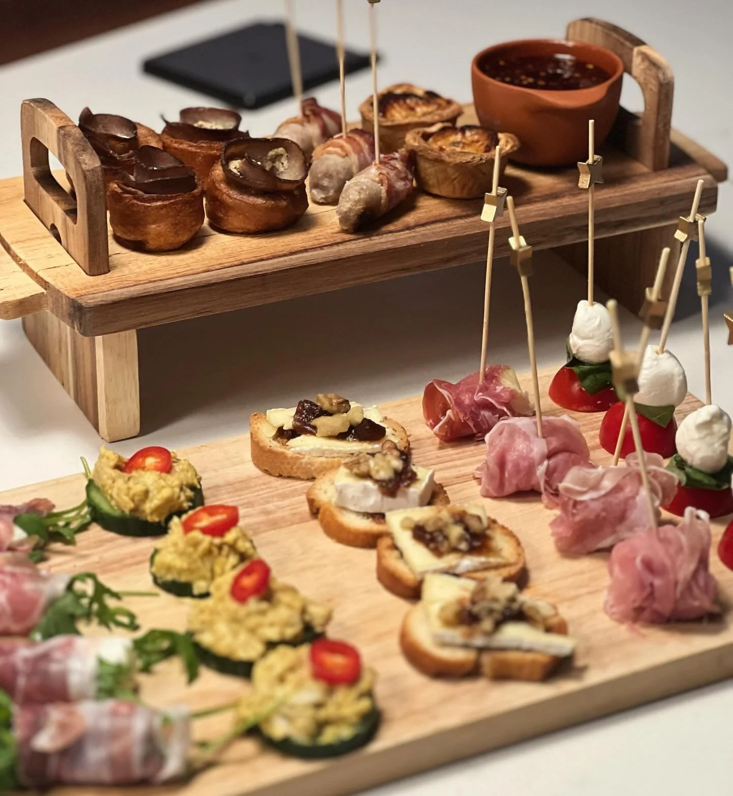 What a night!🪩 We thoroughly enjoyed catering this Christmas Celebration with an ultimate selection of canap&eacute;s! Including hot and cold festive favourites 🧑🏻&zwj;🎄🎄